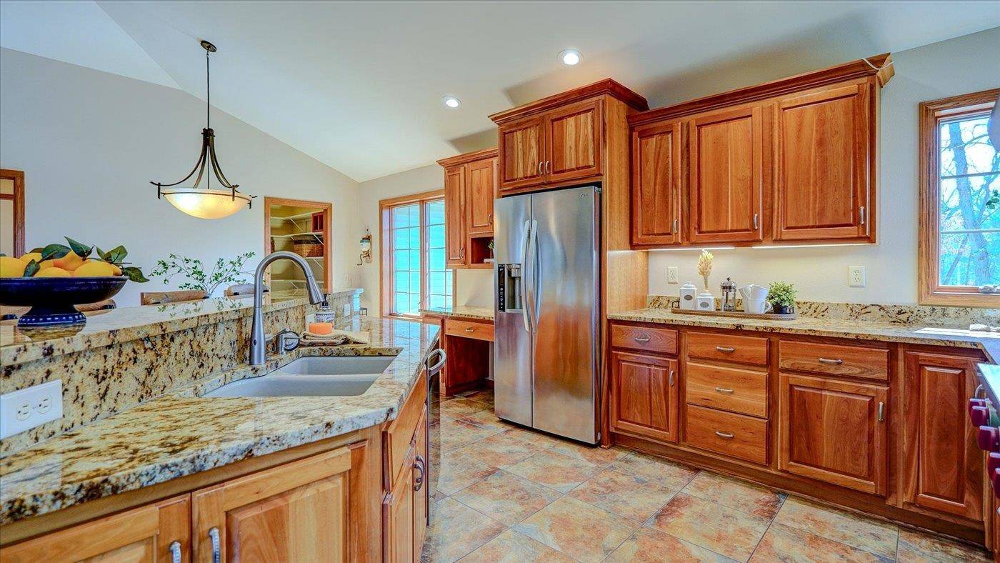Verona, WI 53593,8483 Miller Road