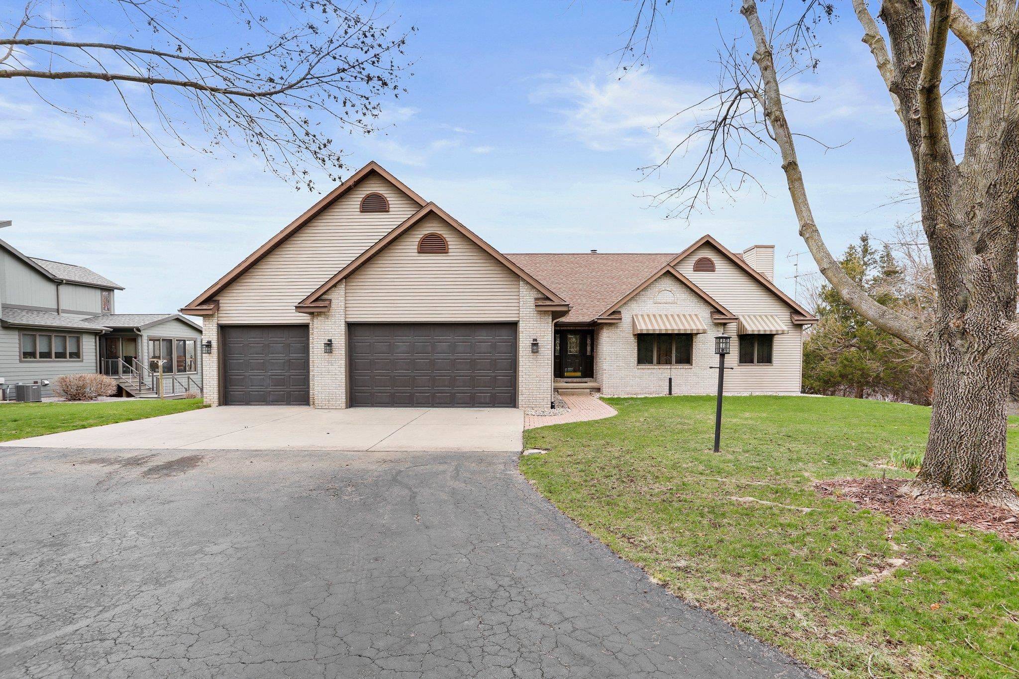 Prairie Du Sac, WI 53578,W14116 Selwood Drive