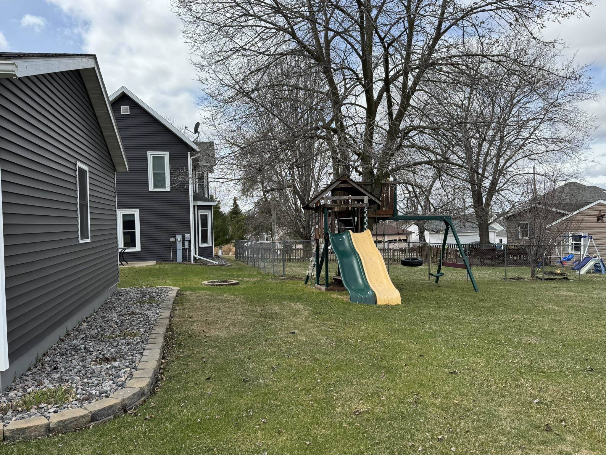 Shullsburg, WI 53586,226 S Sidney Street
