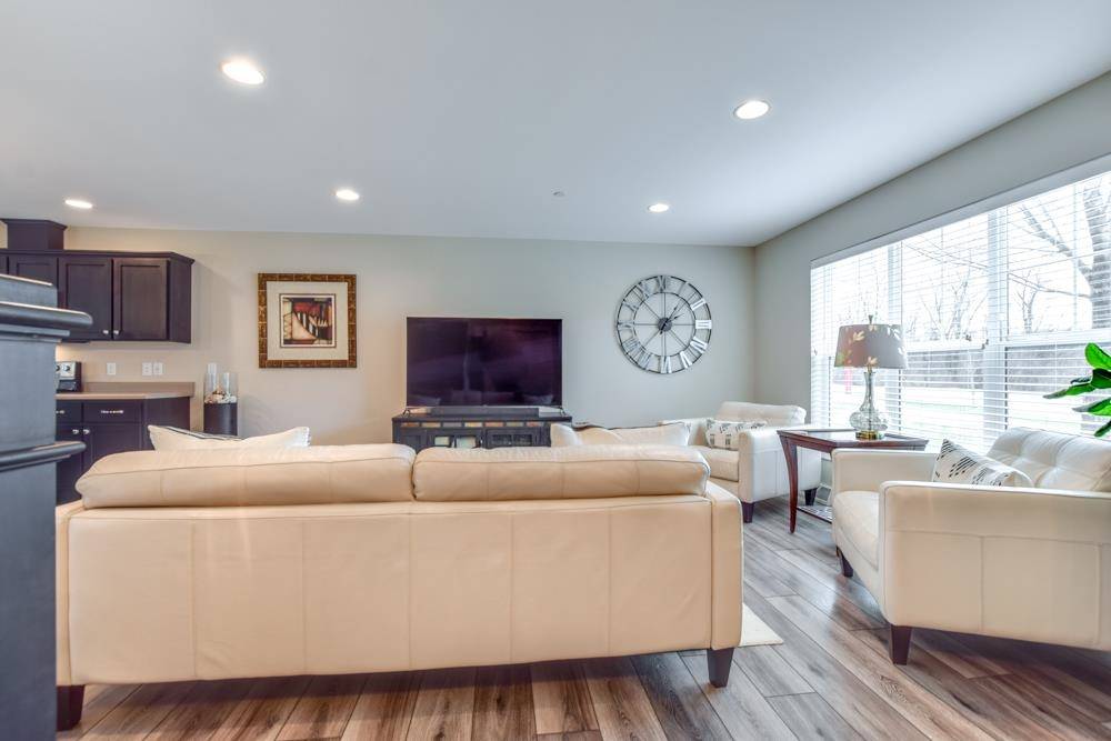 Madison, WI 53718,1707 Autumn Lake Parkway