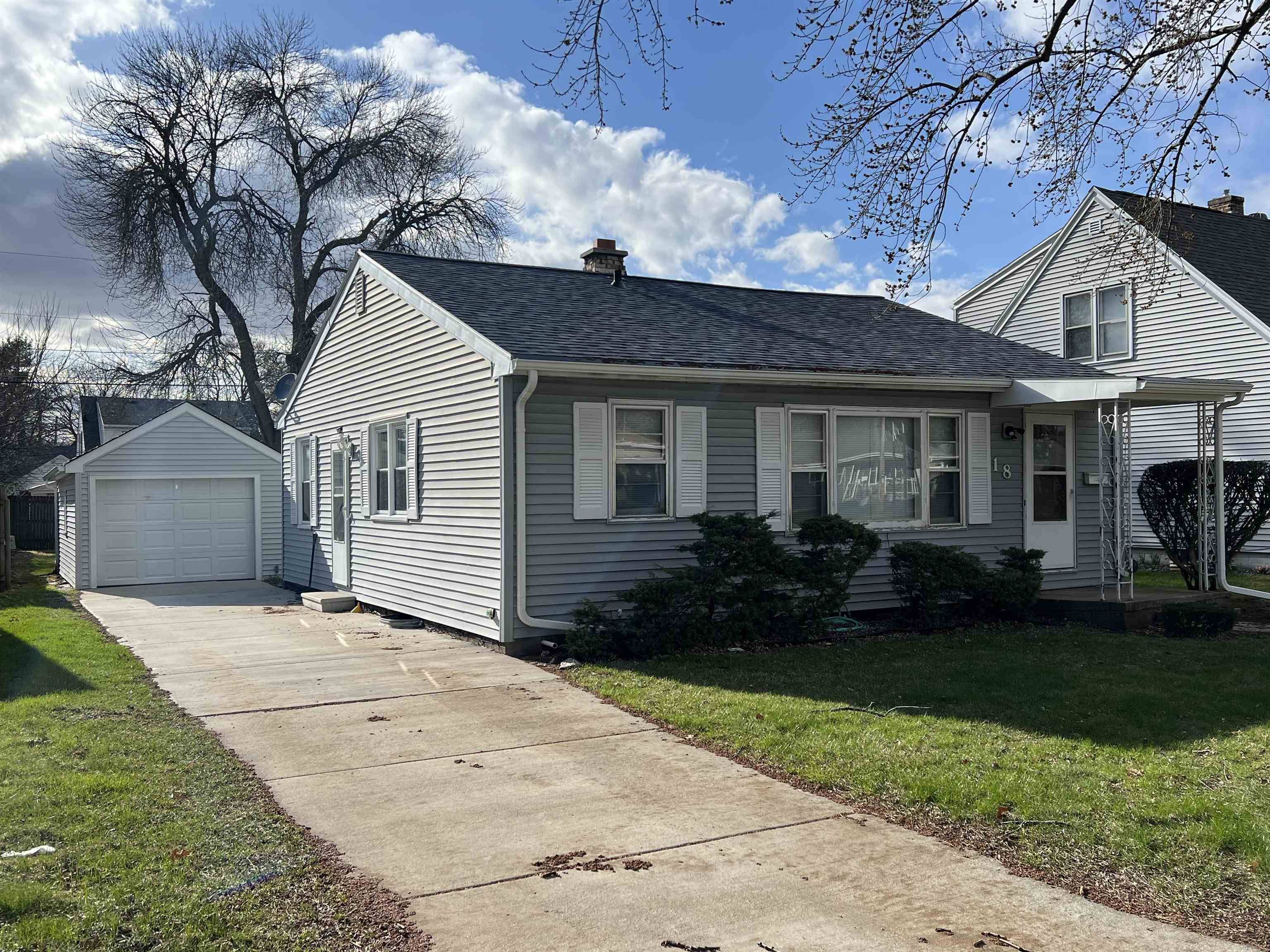 Janesville, WI 53545,18 S Randall Avenue