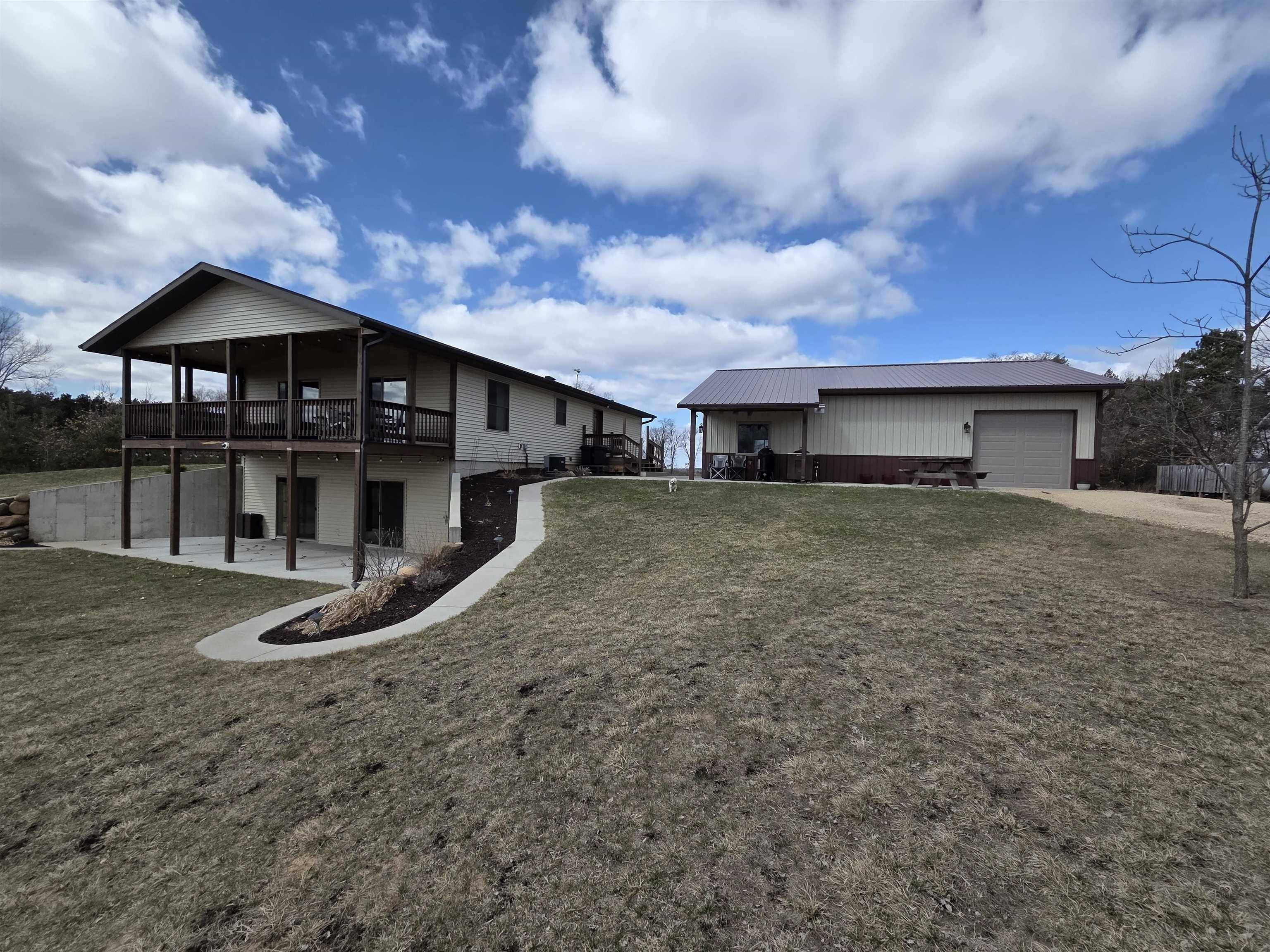Westfield, WI 53964,W5925 Elk Avenue