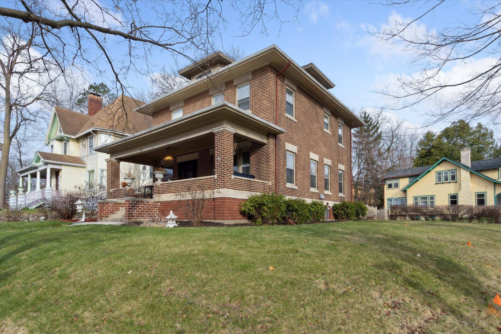 Janesville, WI 53545-4016,827 E Court Street
