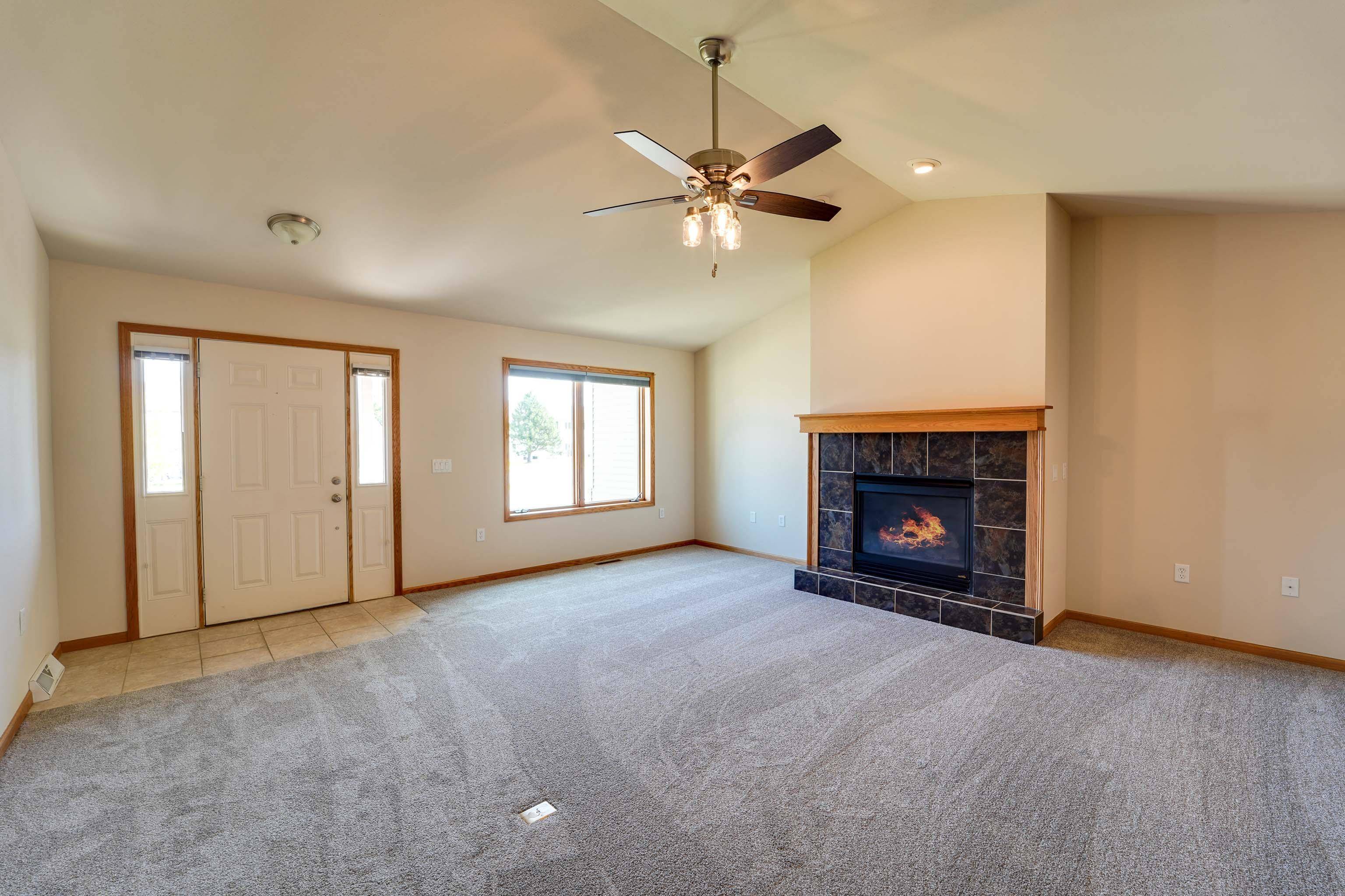 Oregon, WI 53575,283 Alpine Parkway