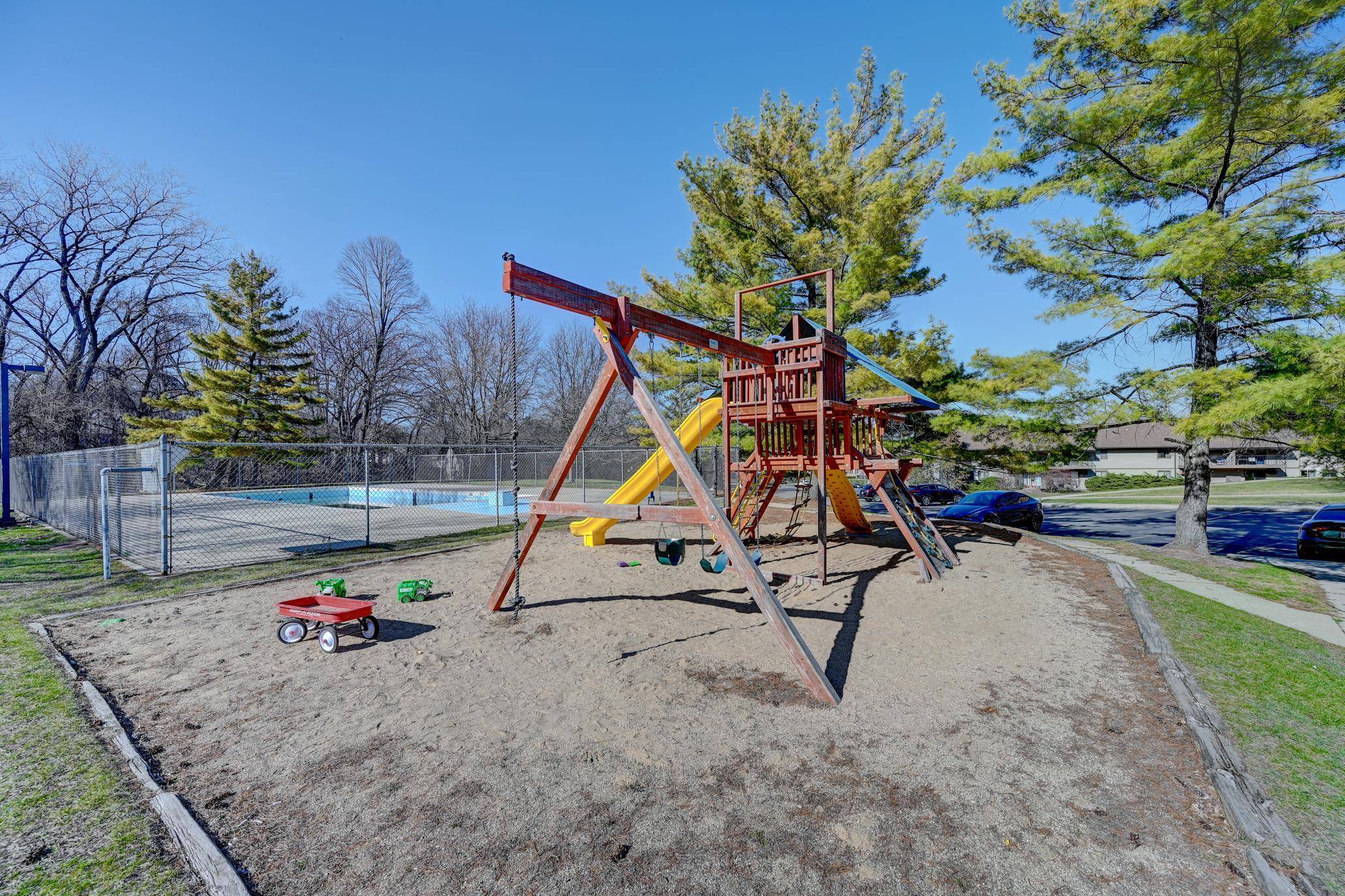Madison, WI 53705,5319 Brody Drive #103