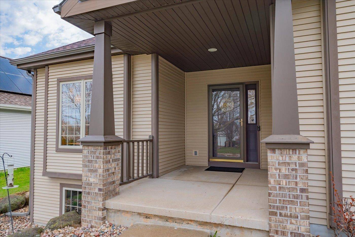 Madison, WI 53704,913 Eagle Crest Drive