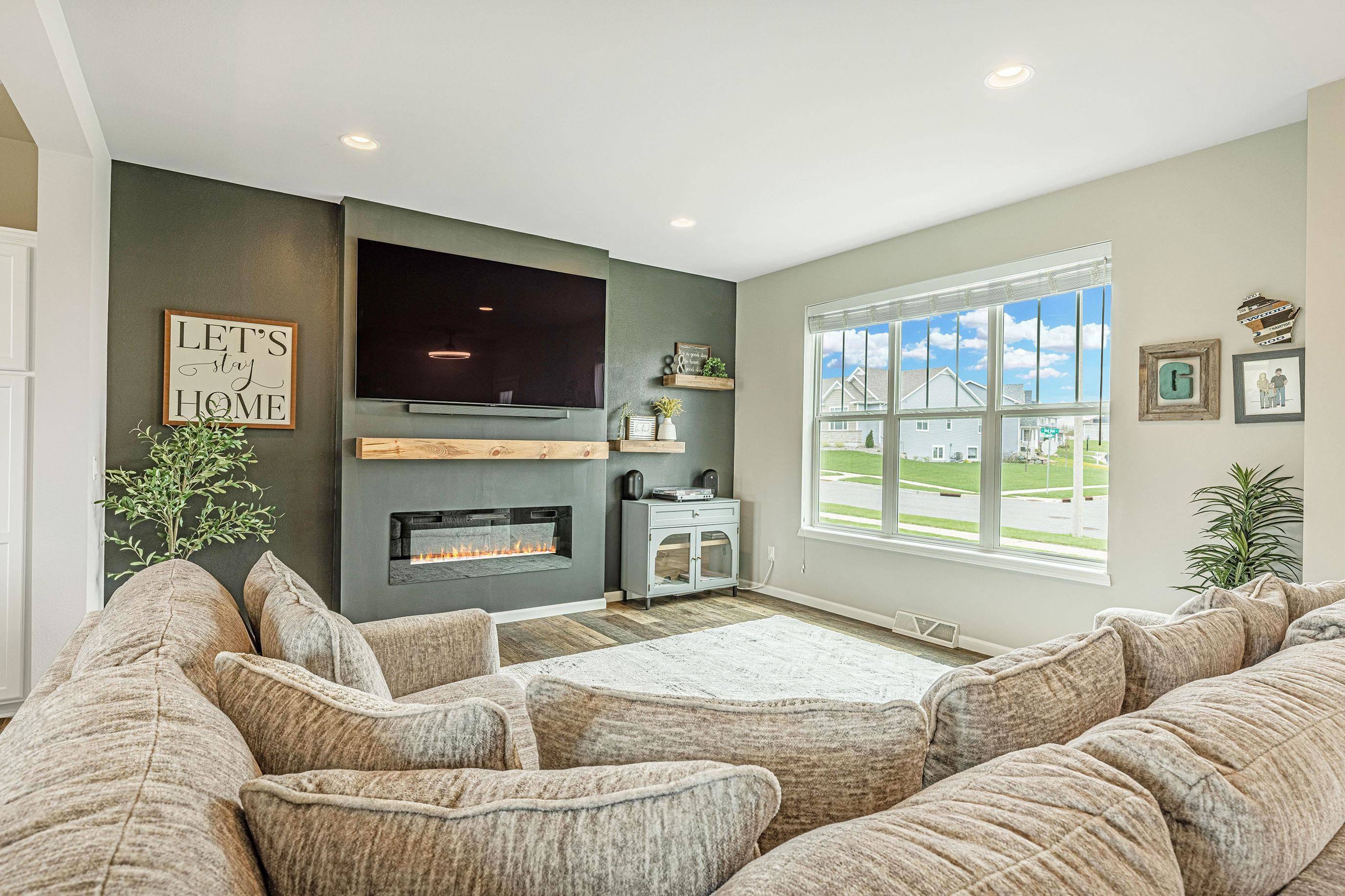 Mcfarland, WI 53558,6111 E RED OAK Trail