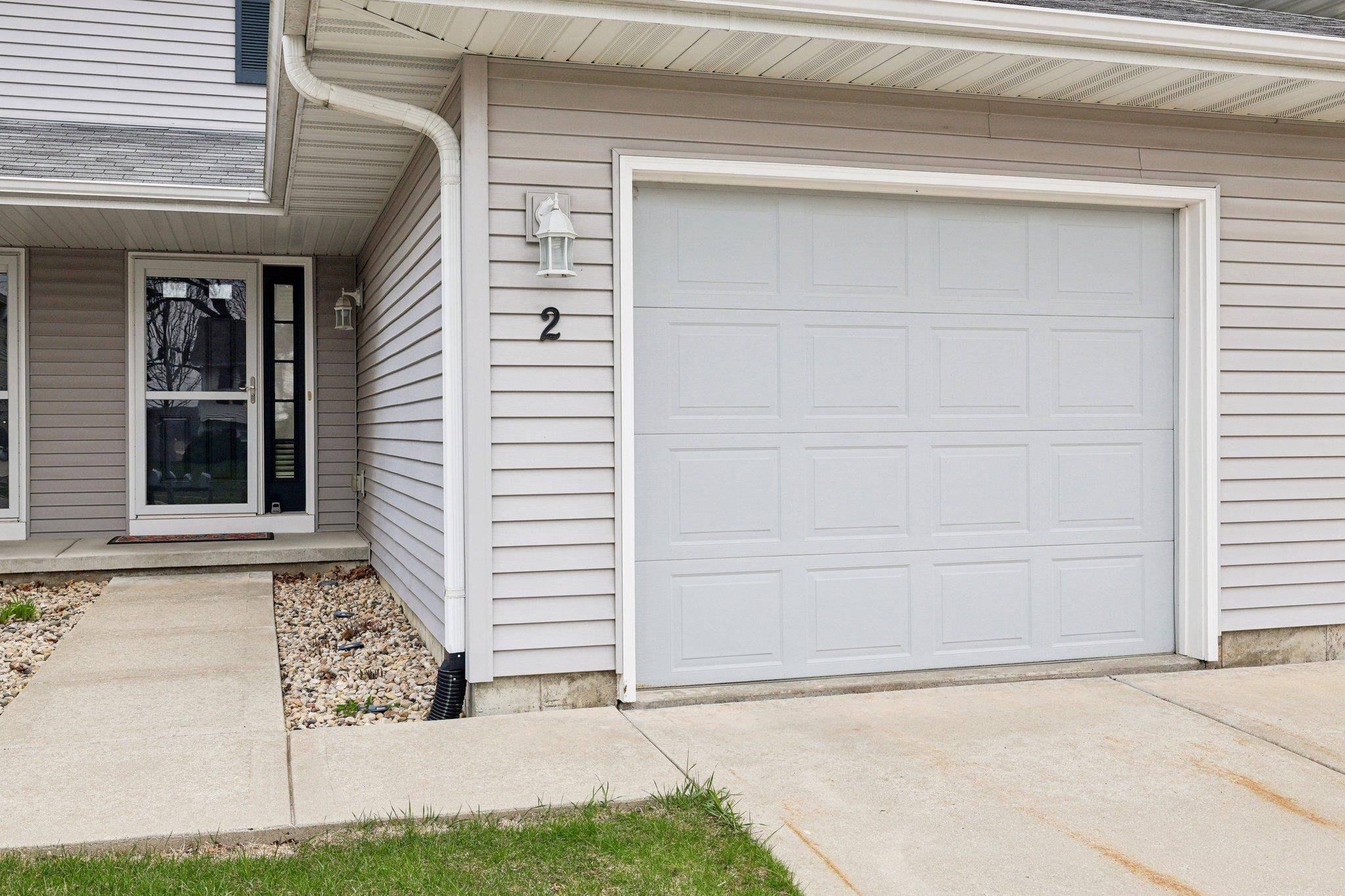 Belleville, WI 53508,315 Vorndran Drive #2