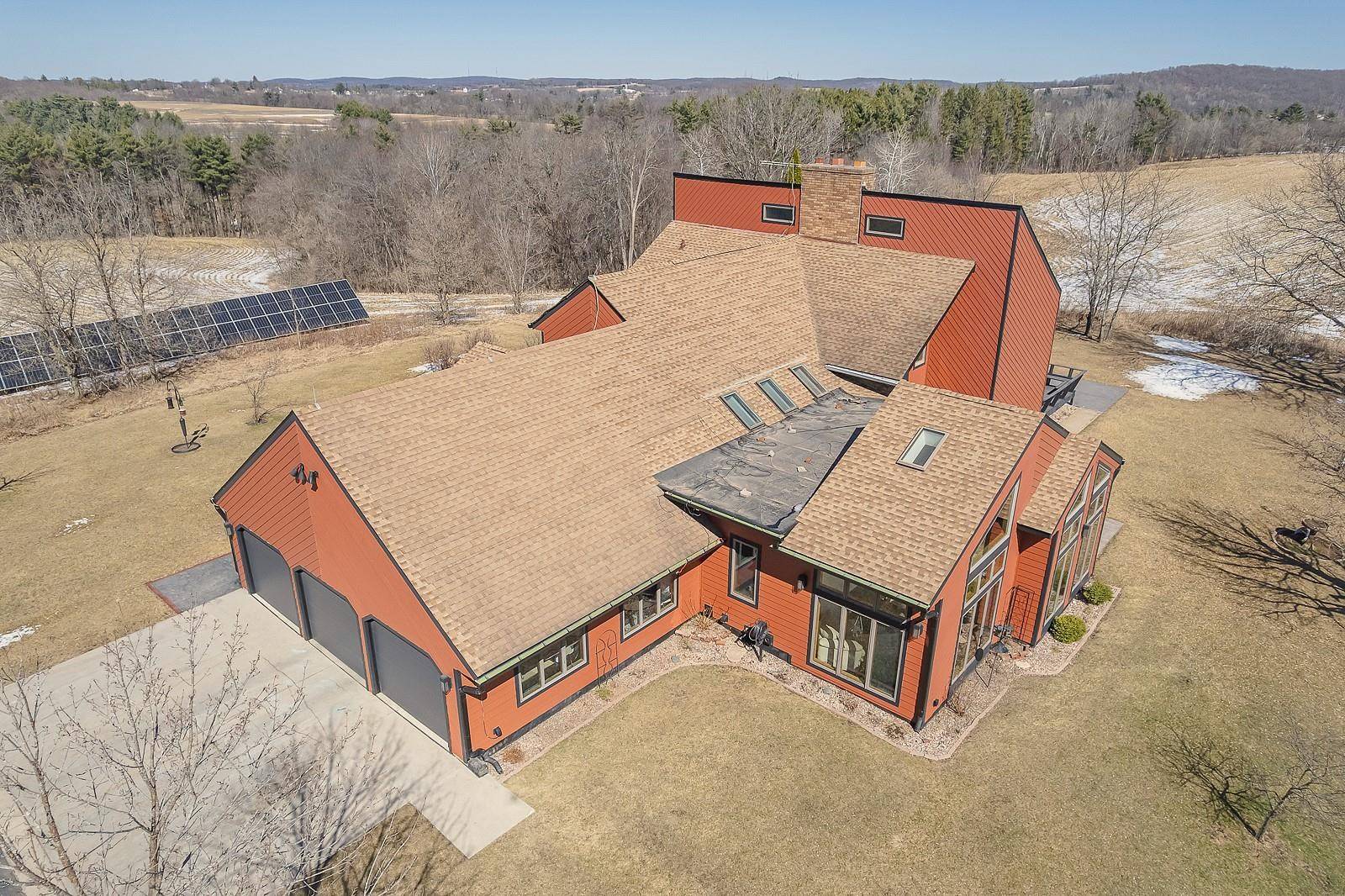 Elroy, WI 53929,W10290 Lumsden Road