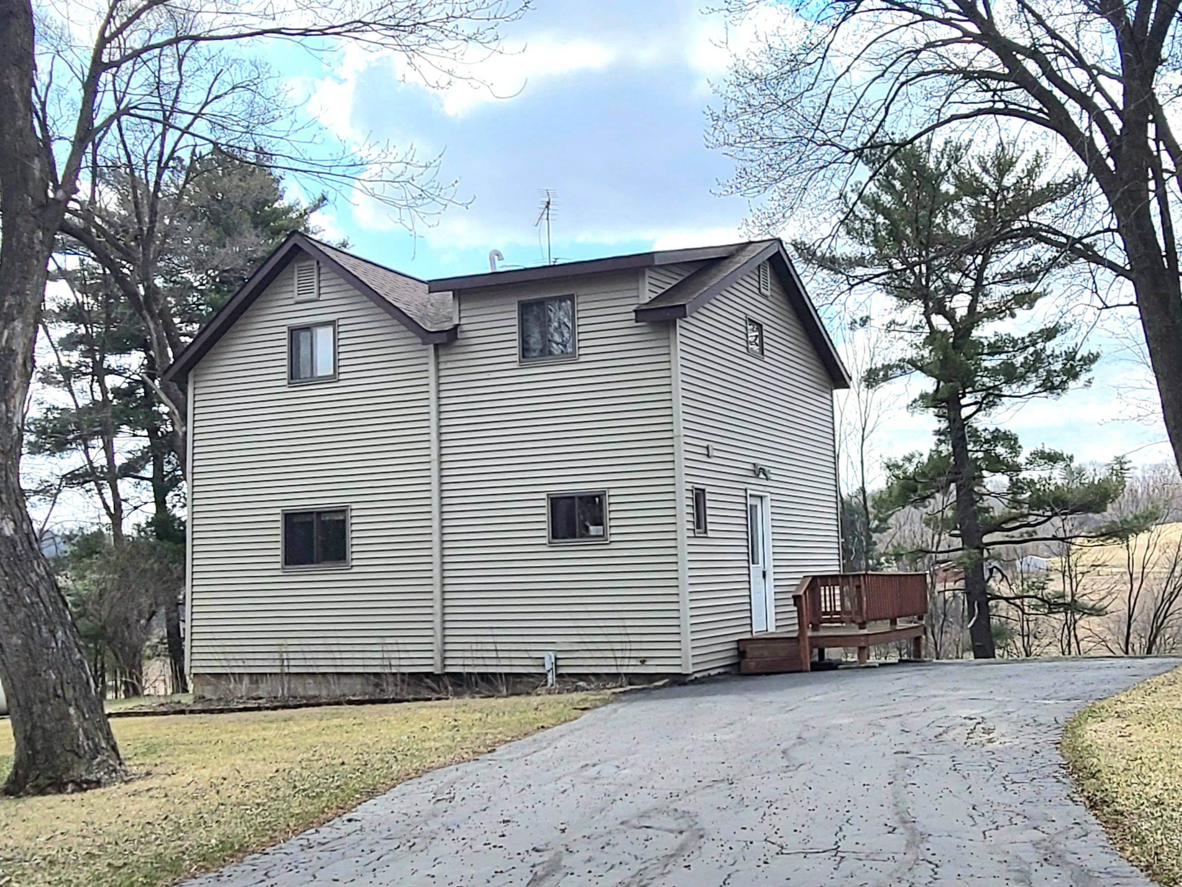 Elroy, WI 53929,W9604 County Road O