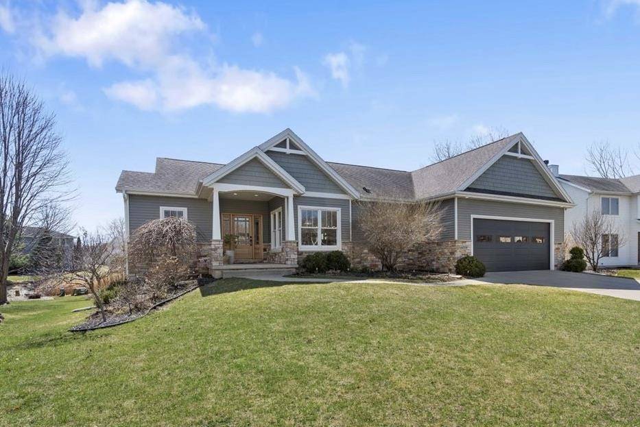 Mcfarland, WI 53558,6059 Country Walk