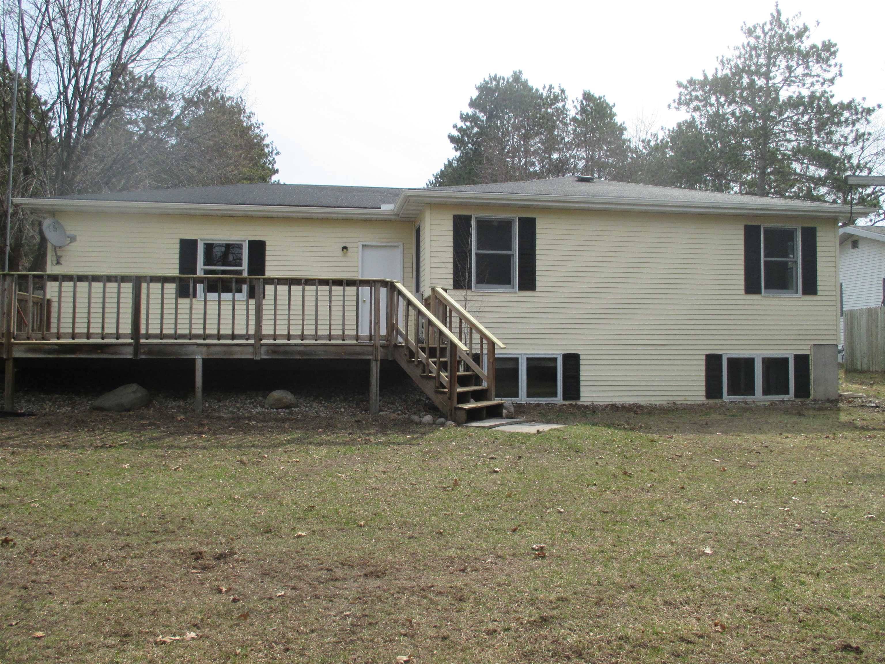 Montello, WI 53949,43 Fern Drive