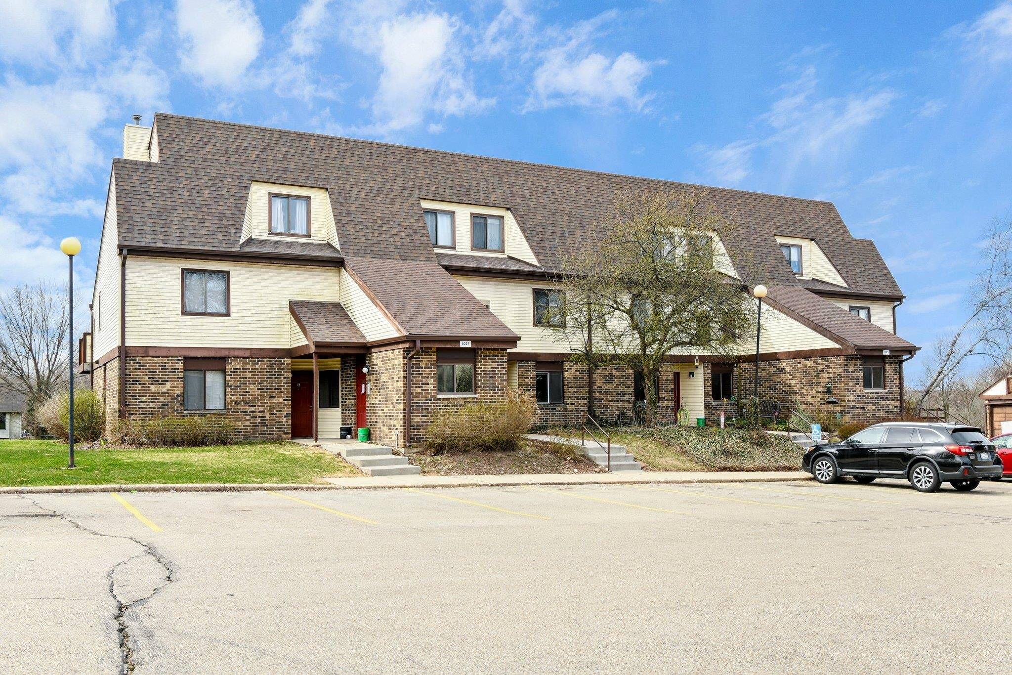 Madison, WI 53713,1027 S Sunnyvale Lane #A