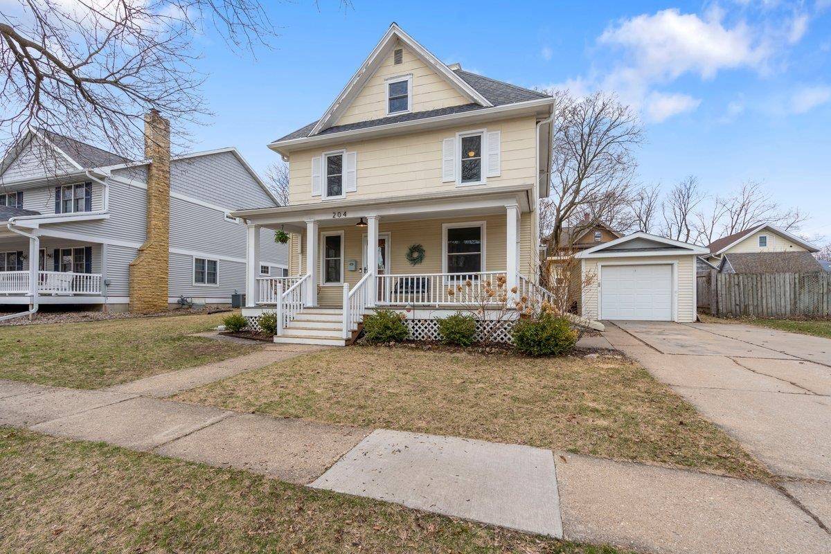 Mount Horeb, WI 53572,204 S 6th Street