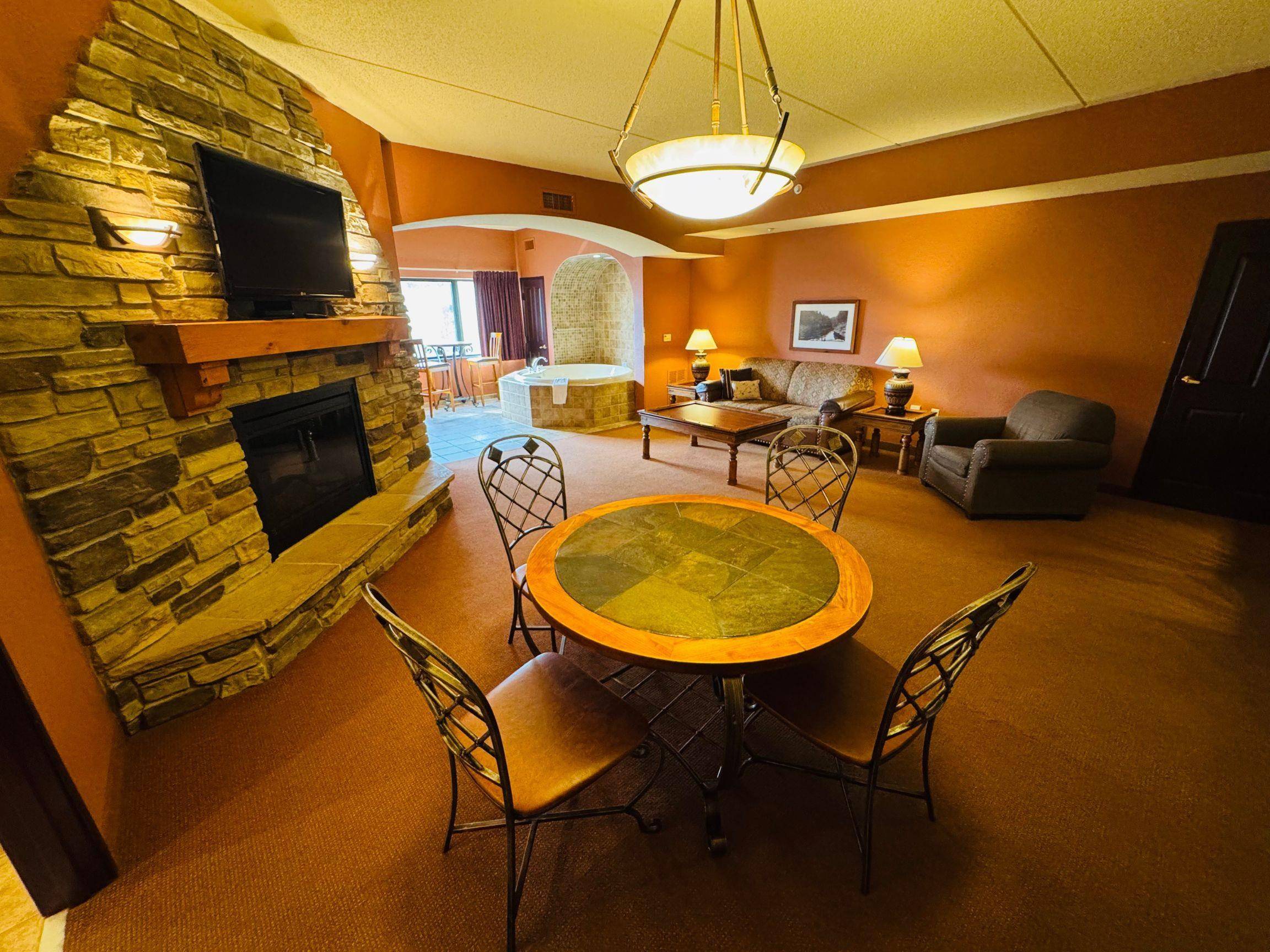 Wisconsin Dells, WI 53965,2411 River Road #2519