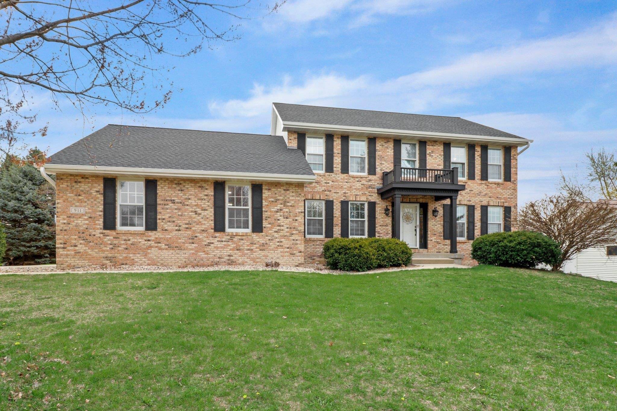 Sun Prairie, WI 53590,911 Chalfont Drive