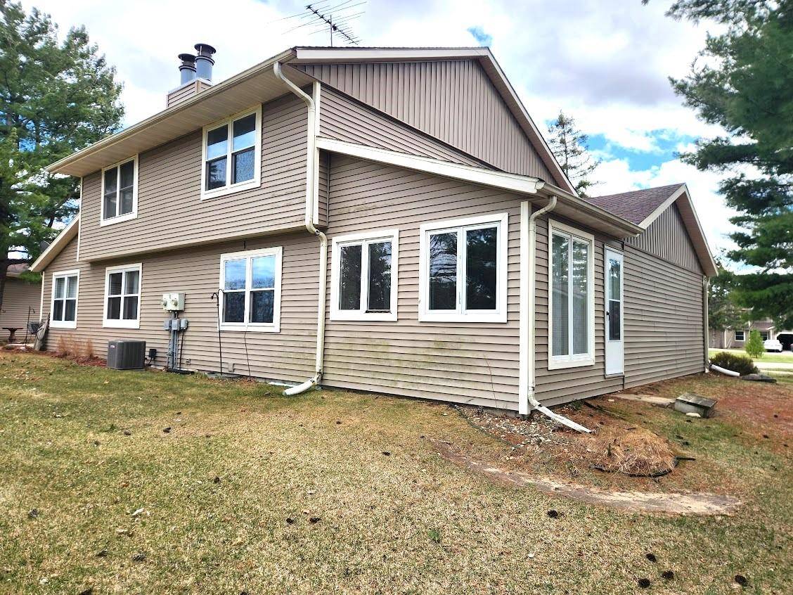 Portage, WI 53901,613 Saddle Ridge