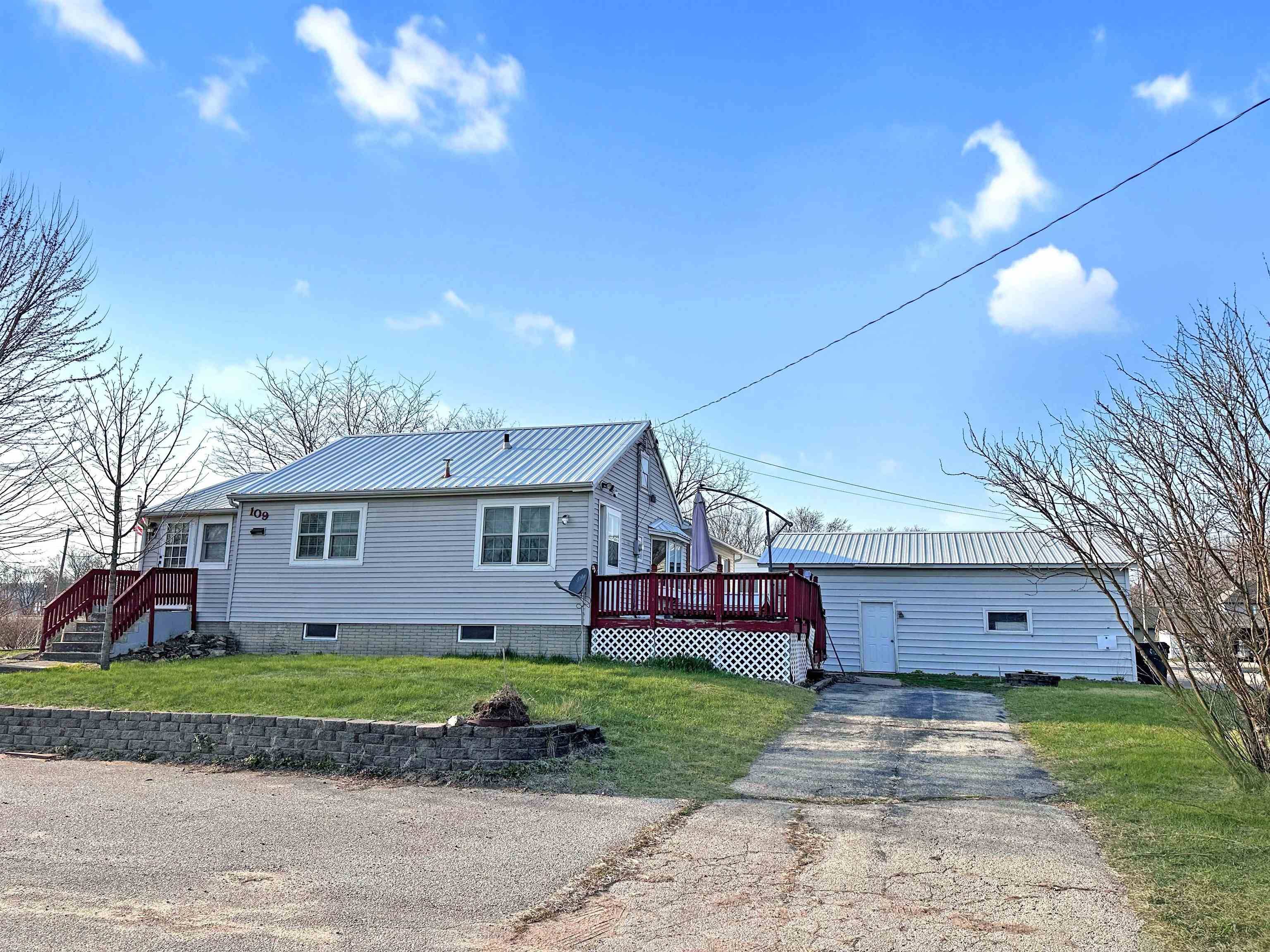 Prairie Du Chien, WI 53821,109 W Broadway Street
