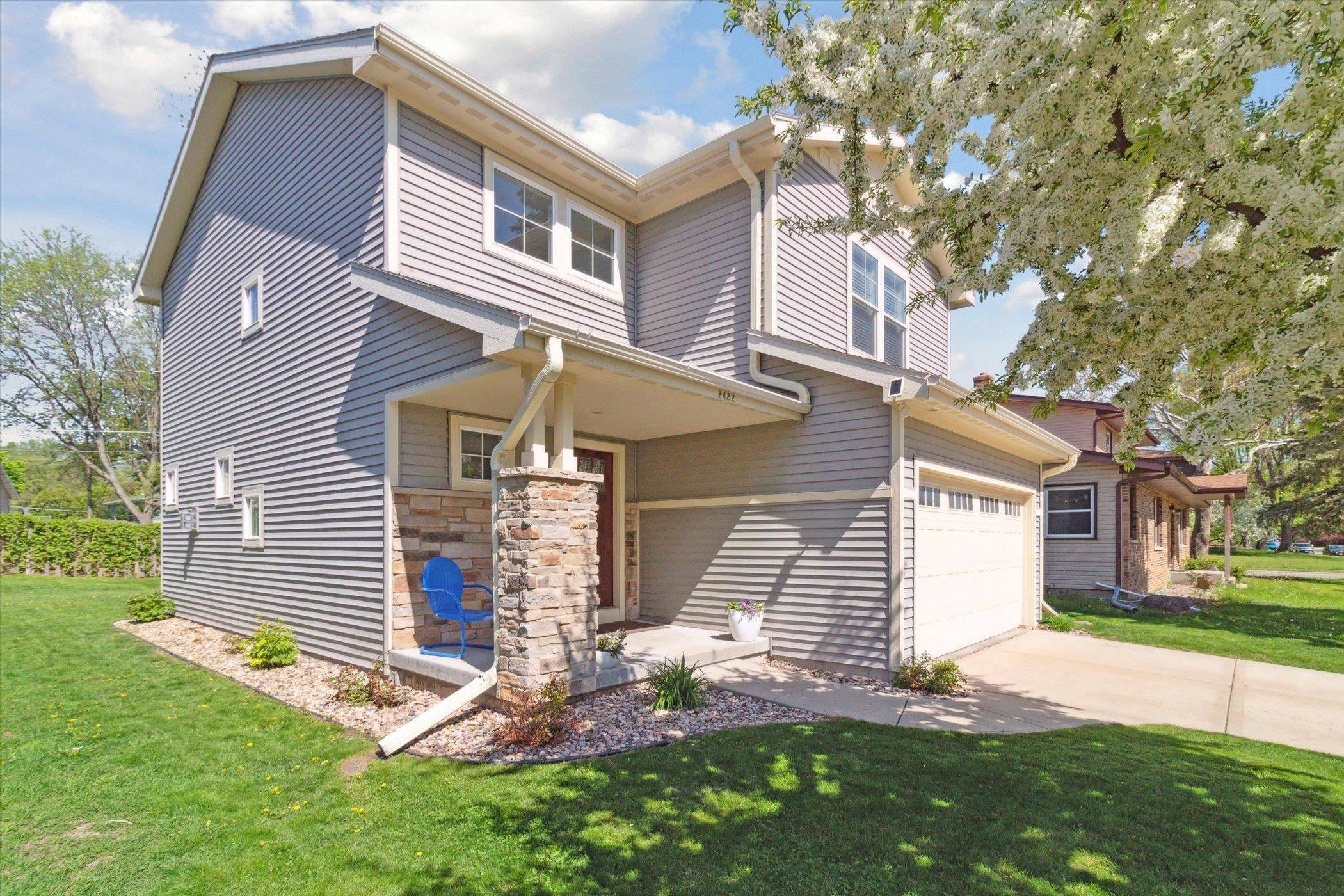 Middleton, WI 53562,2422 Amherst Road