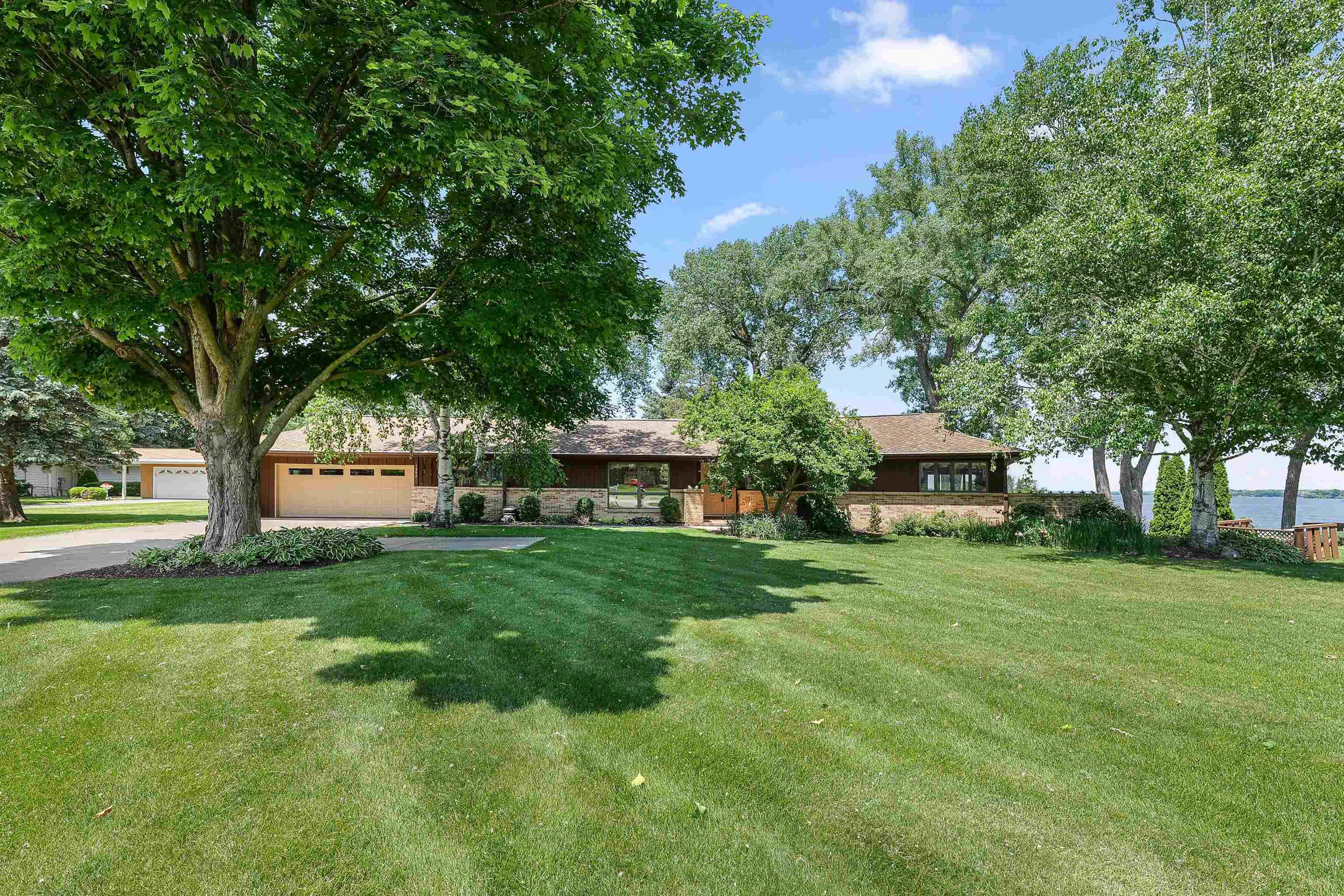 Beaver Dam, WI 53916,1204 Lake Shore Drive