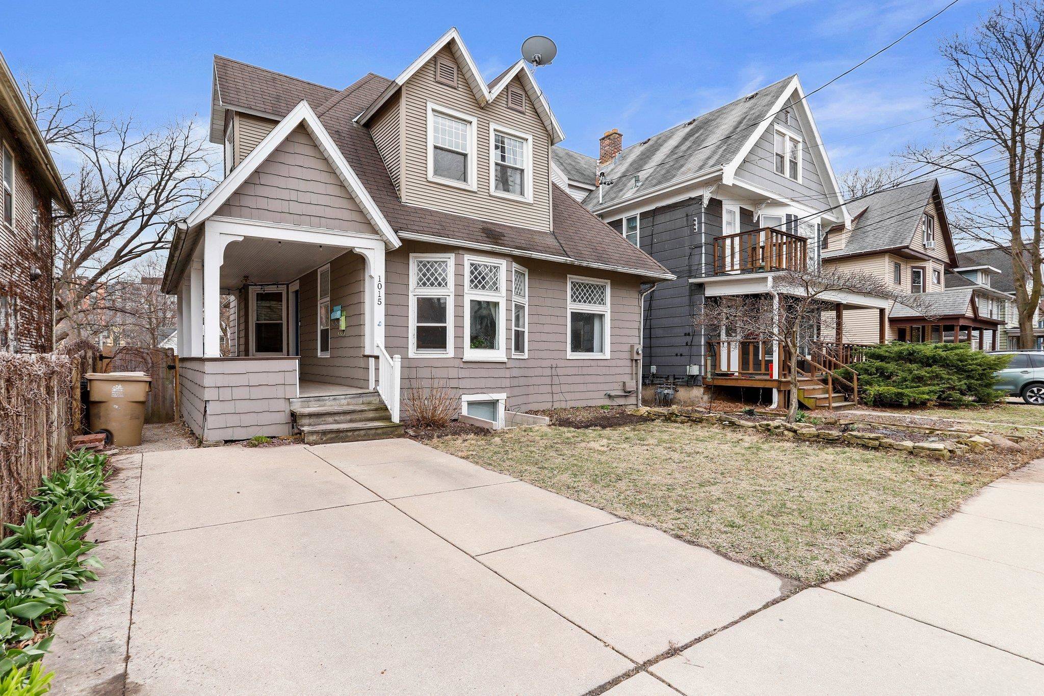 Madison, WI 53703,1015 E Johnson Street