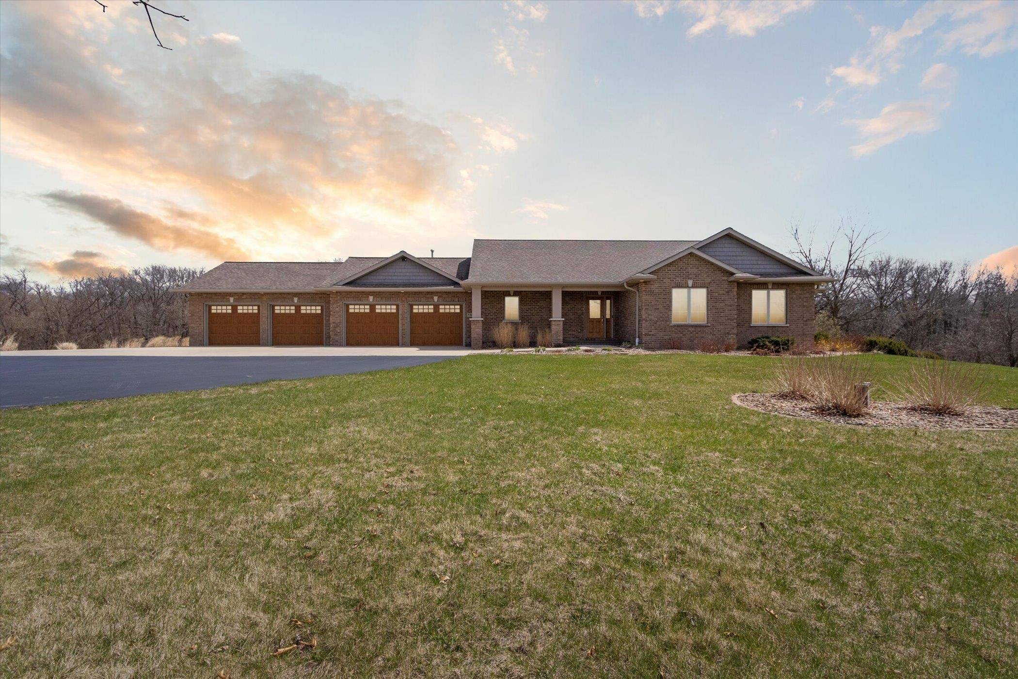 Milton, WI 53563,5968 N West Rotamer Road