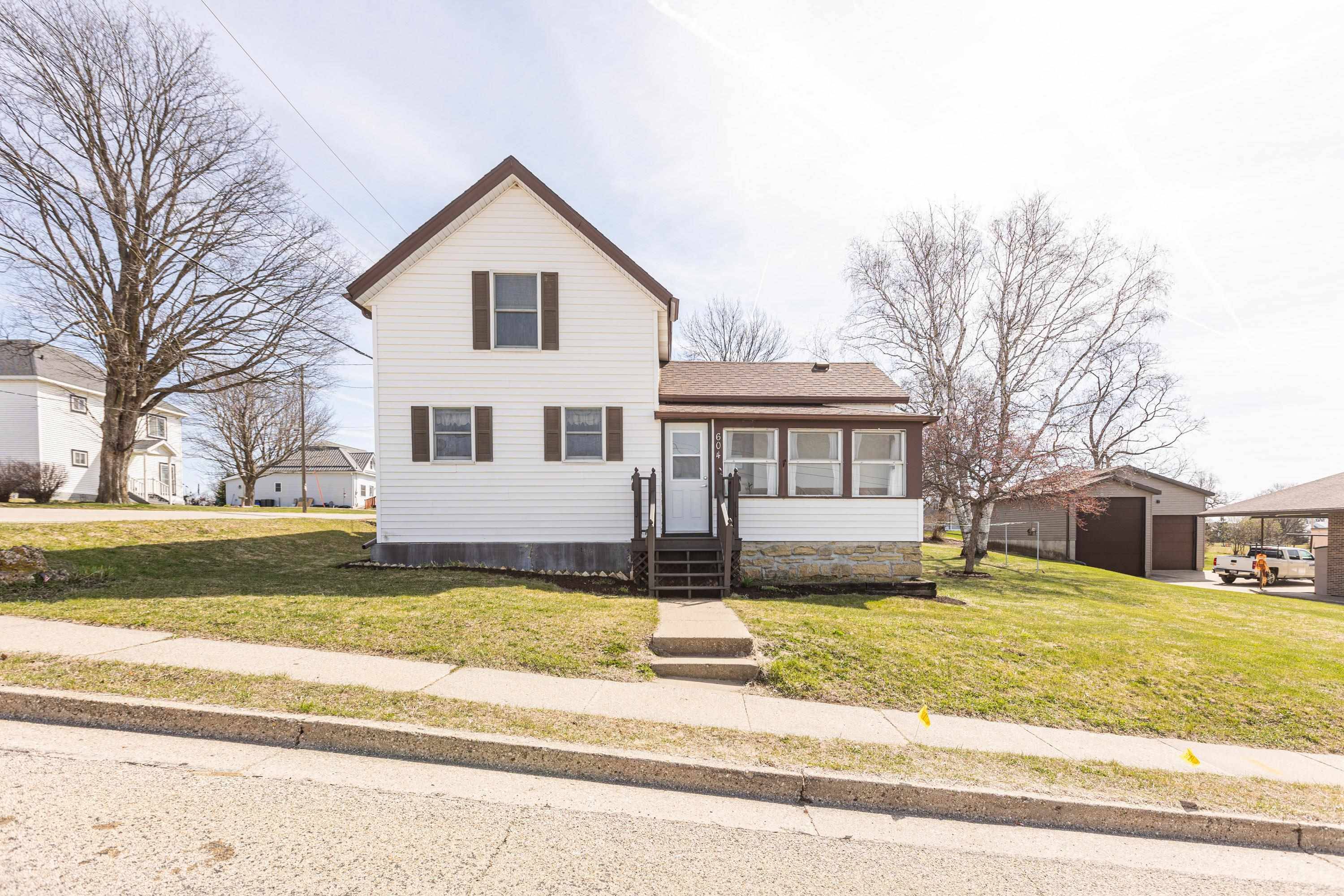 Highland, WI 53543,604 Isabell Street