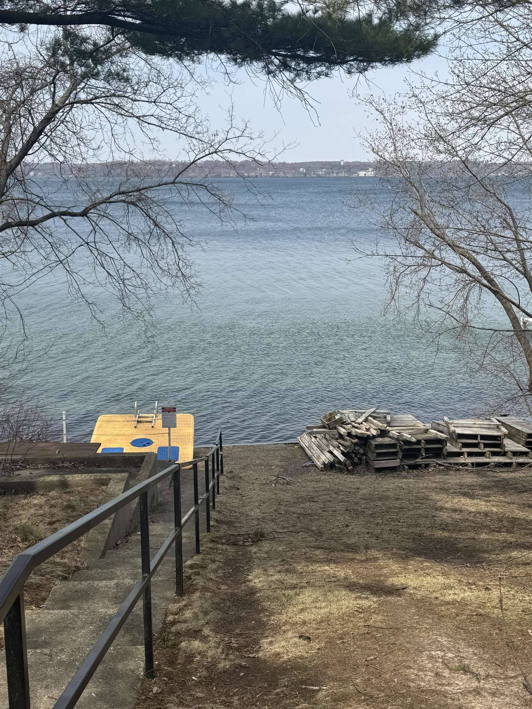 Markesan, WI 53946,L30 Oakwood Beach Road