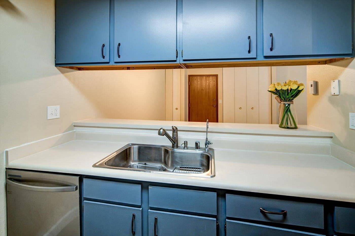 Madison, WI 53705,5325 Brody Drive #204