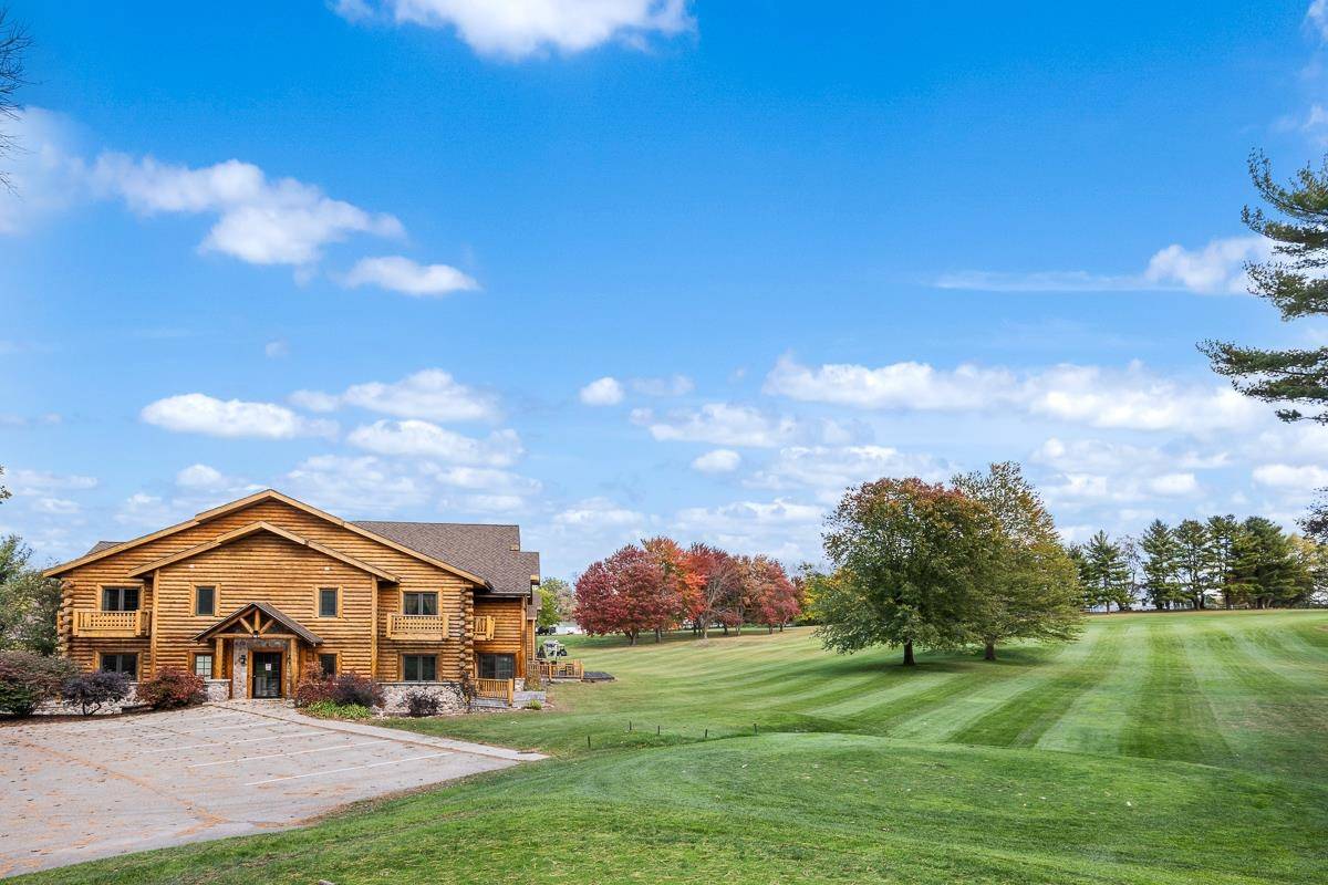 Green Lake, WI 54941,695 South Street #6