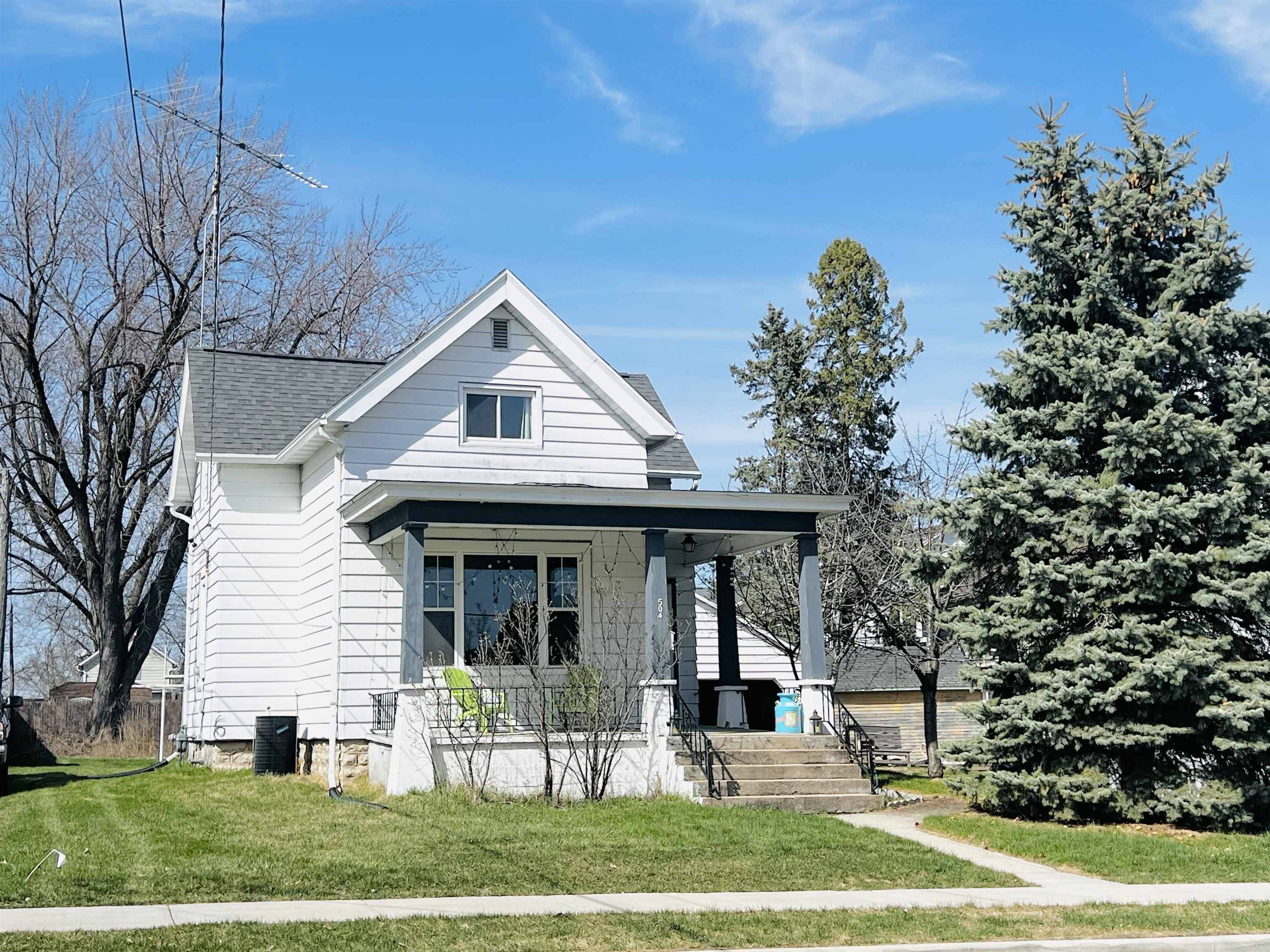 Beaver Dam, WI 53916,504 W 3rd Street