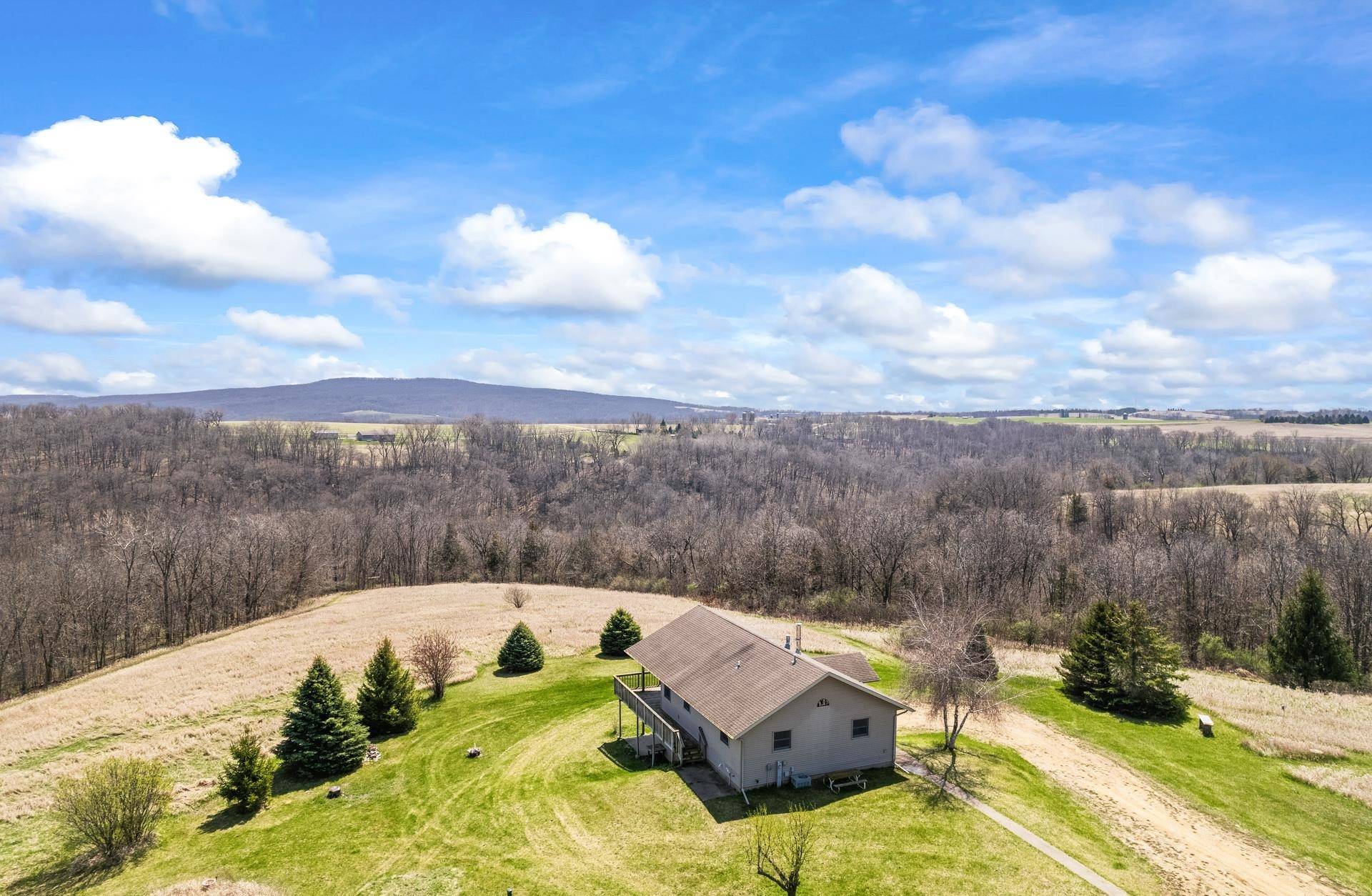 Barneveld, WI 53507,8175 Allgwen Road