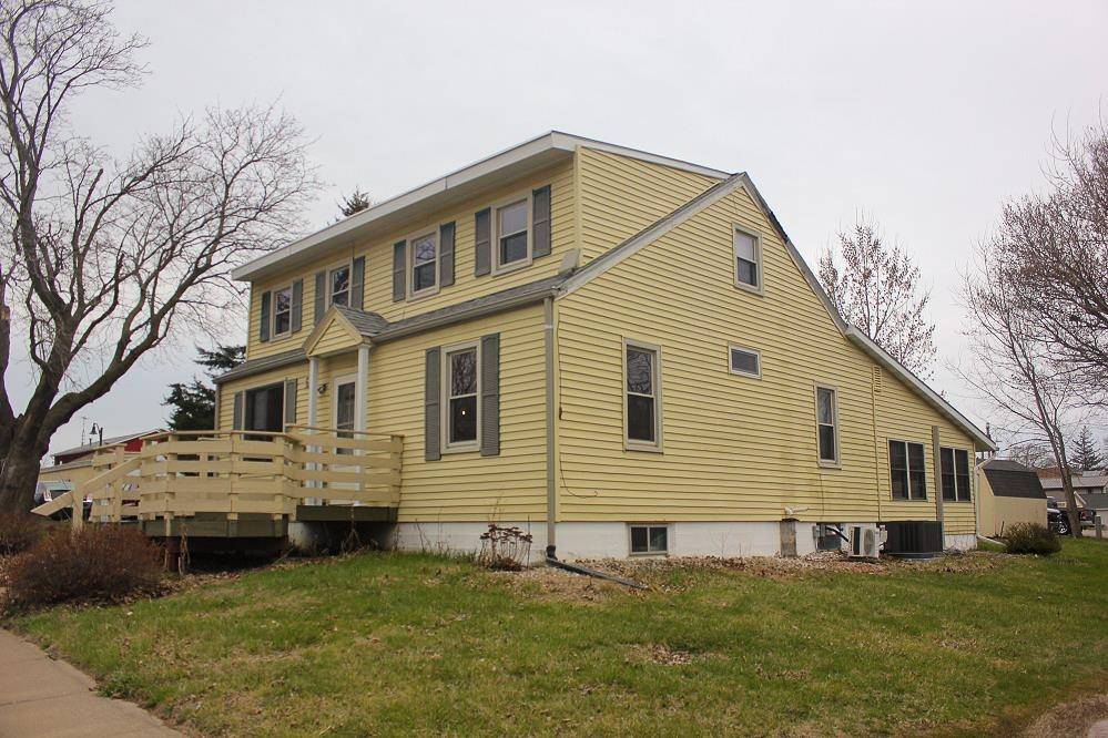 Benton, WI 53803,63 Bean Street