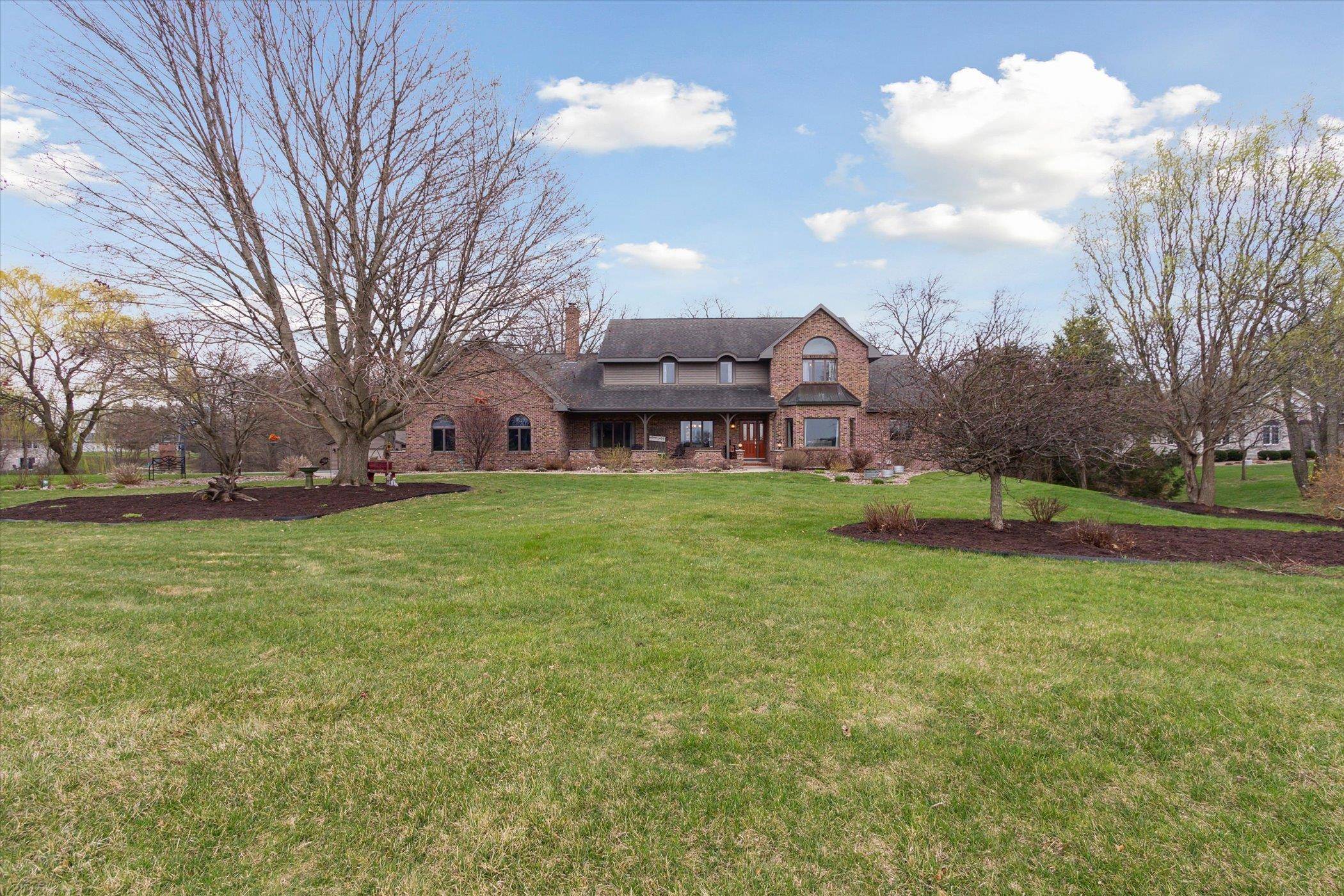 Janesville, WI 53545,2555 W Deer Path Trail