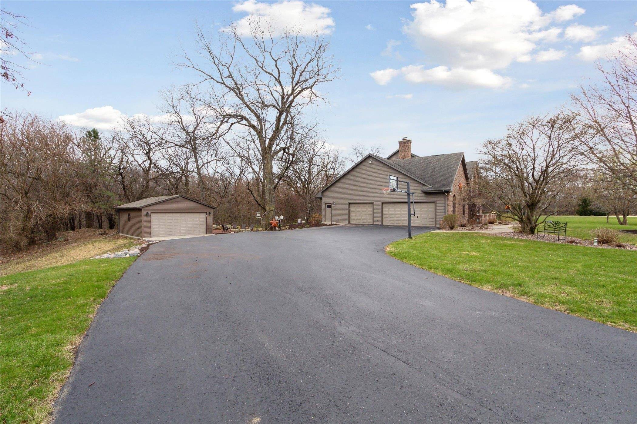 Janesville, WI 53545,2555 W Deer Path Trail