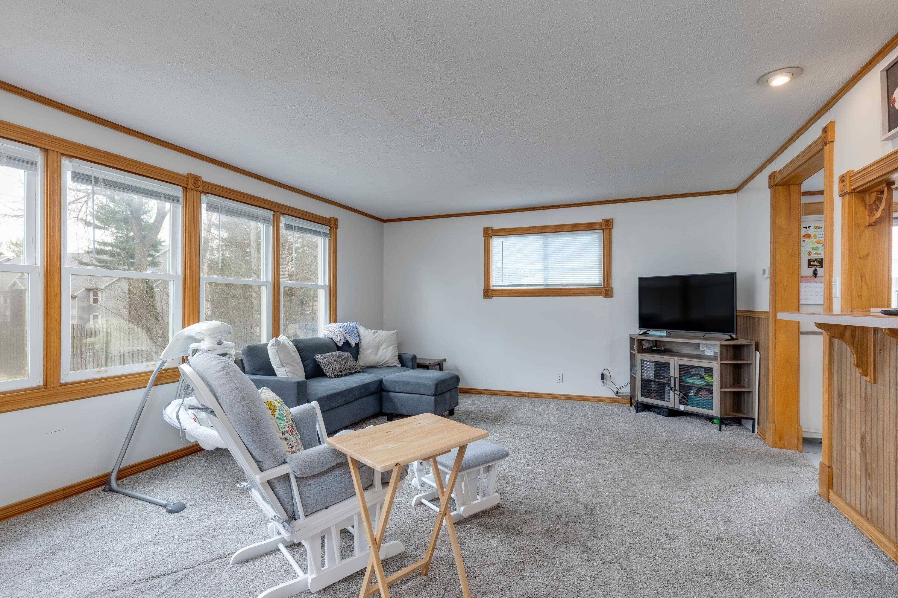 Deforest, WI 53532,121 E North Street