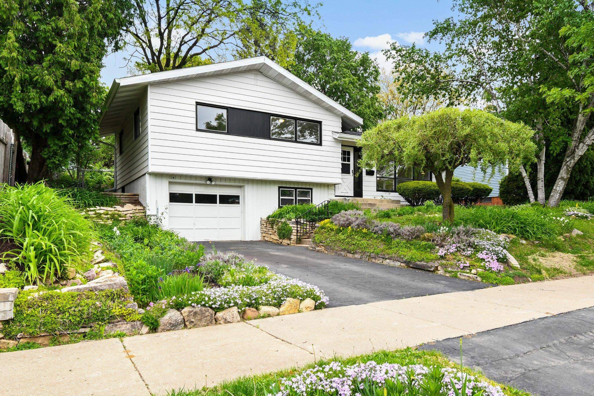 Madison, WI 53704,1706 Browning Road