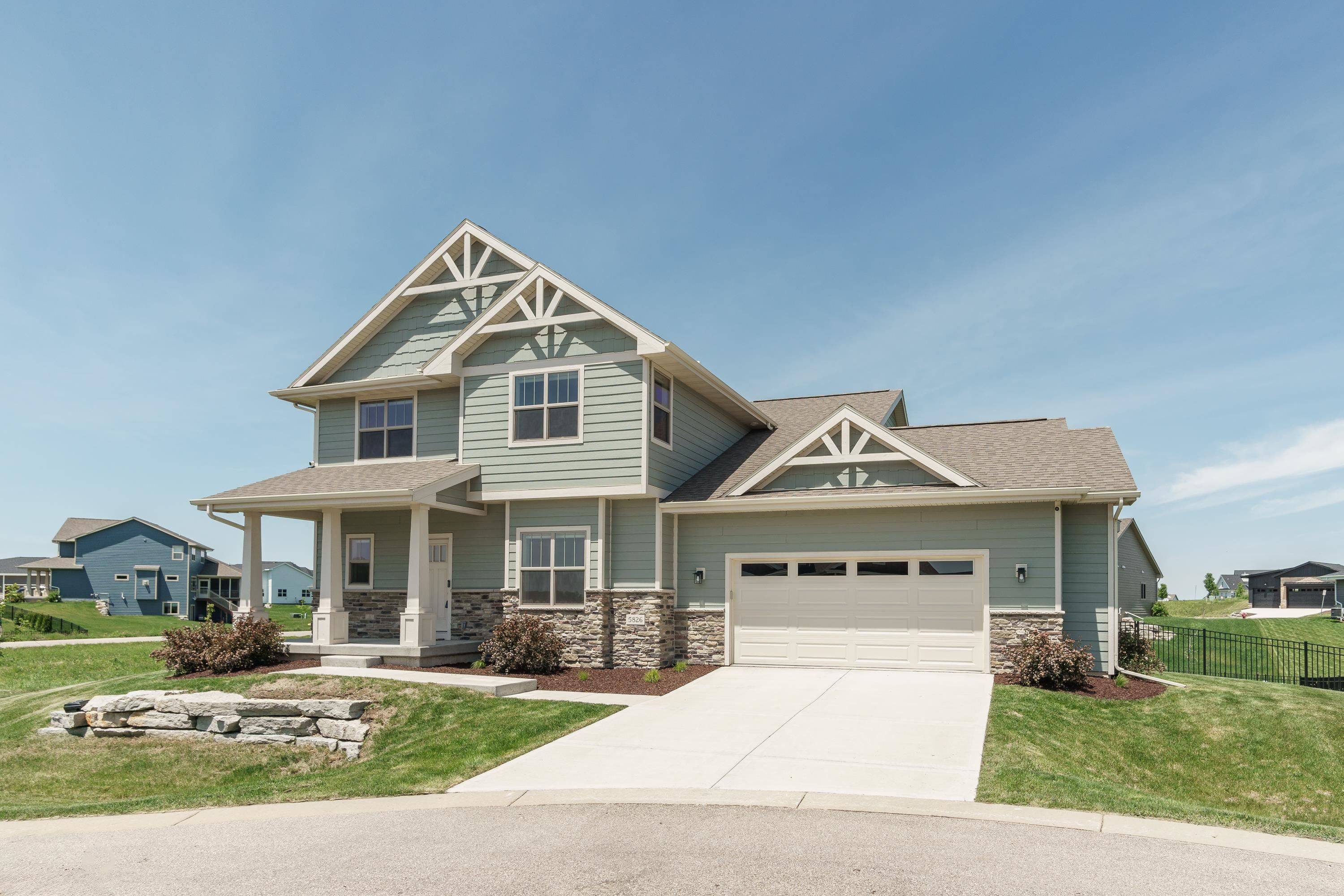 Waunakee, WI 53597,5826 Prairie Cloud Court