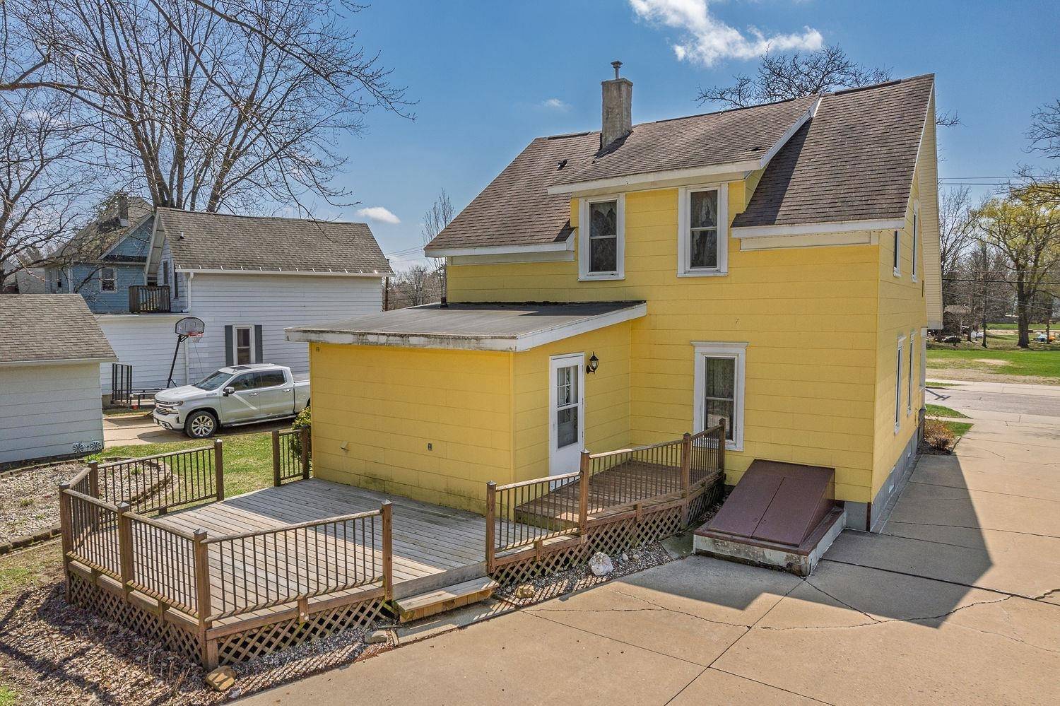 Reedsburg, WI 53959-0000,420 La Valle Street