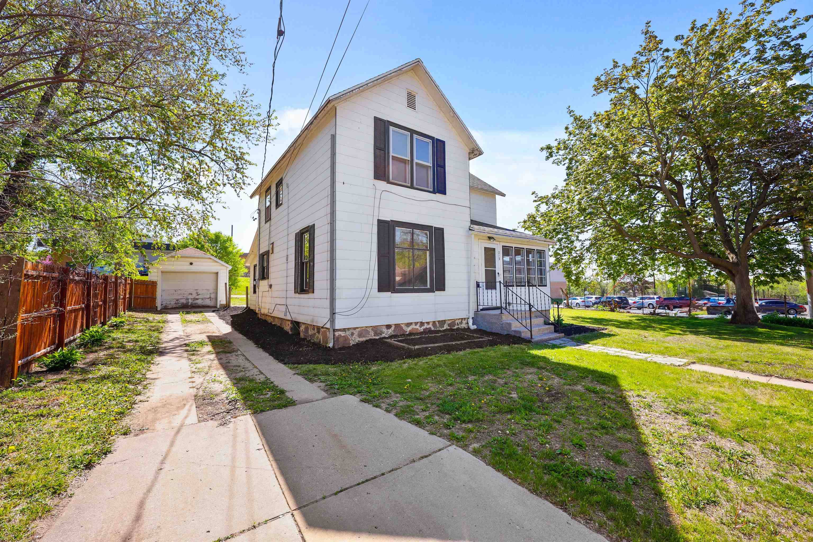 Cambridge, WI 53523-9218,213 Spring Street