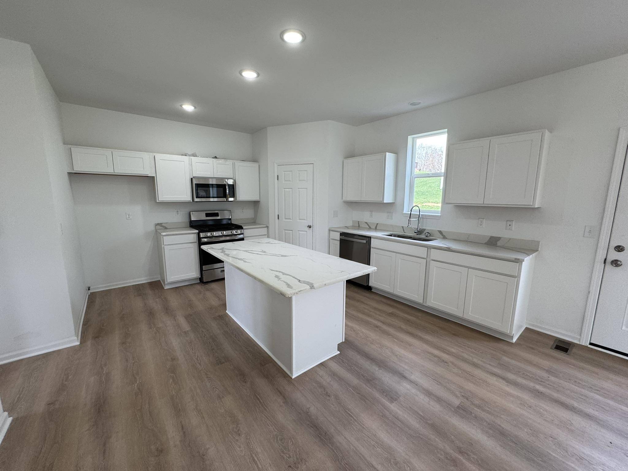 Mineral Point, WI 53565,302 Filardo Court