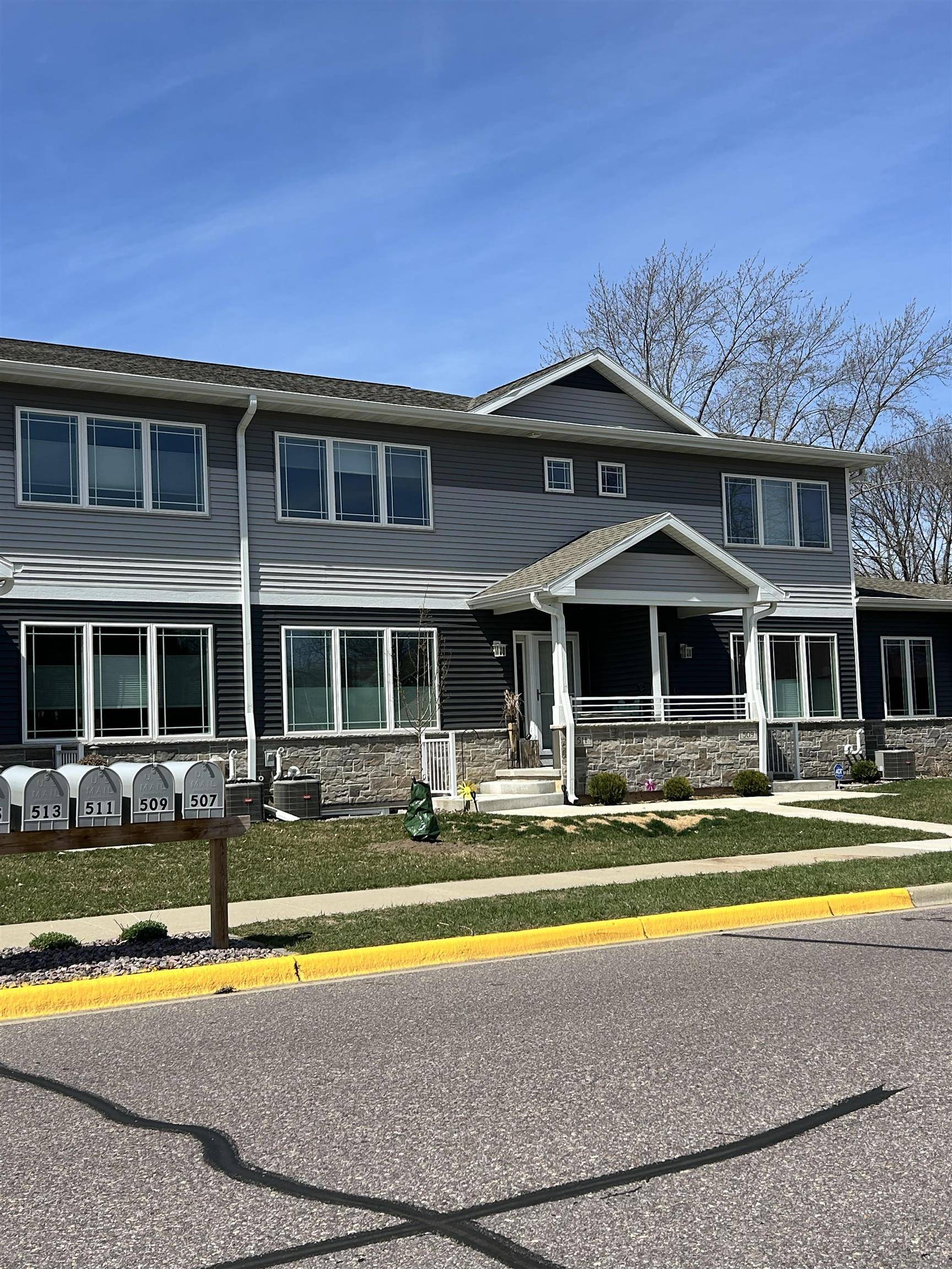 Sauk City, WI 53583,511 Madison Street #511