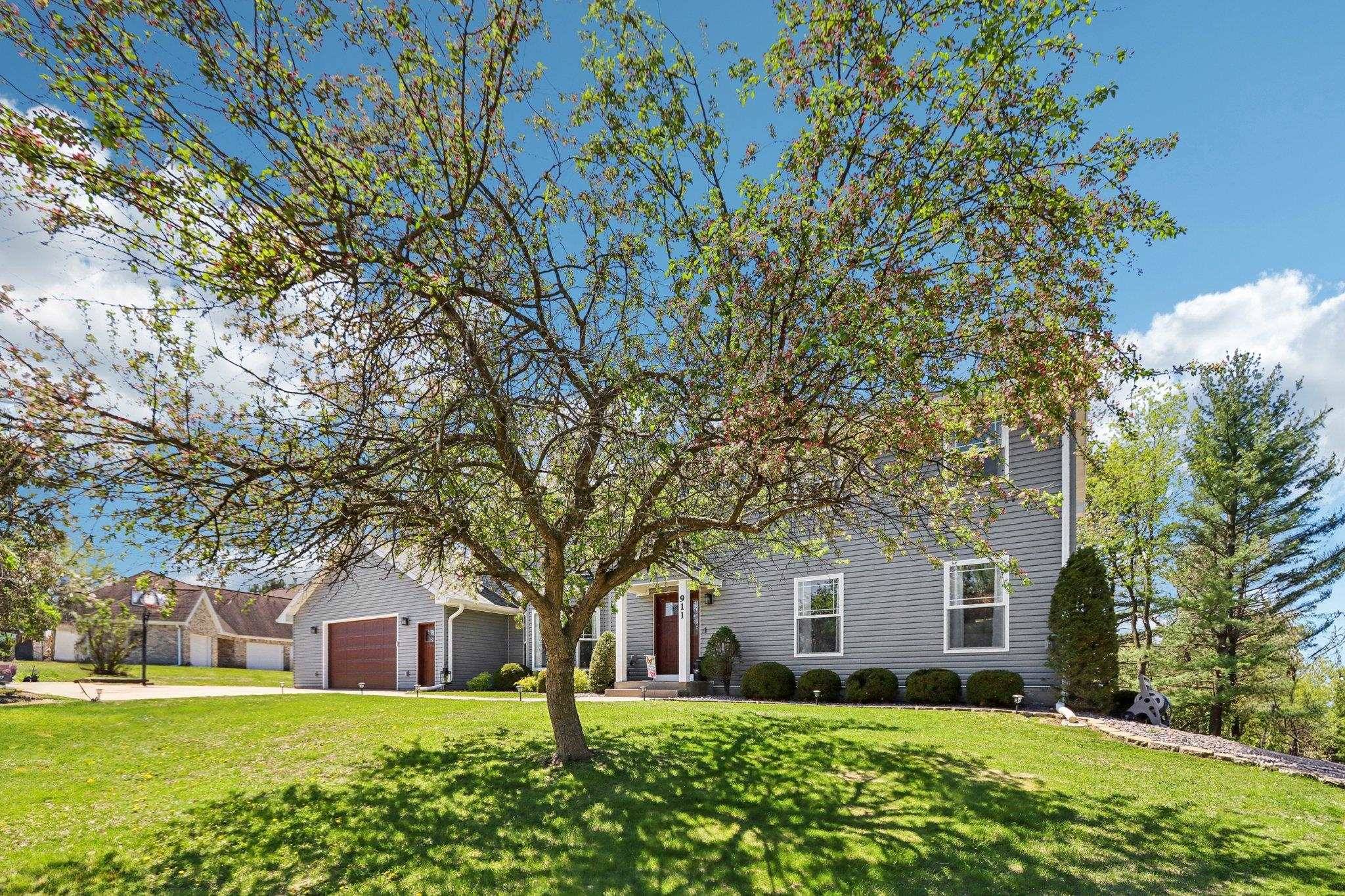Wisconsin Dells, WI 53965,911 Fawn Court