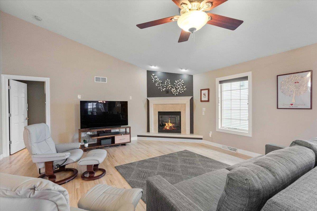 Fitchburg, WI 53711,2889 Coneflower Road