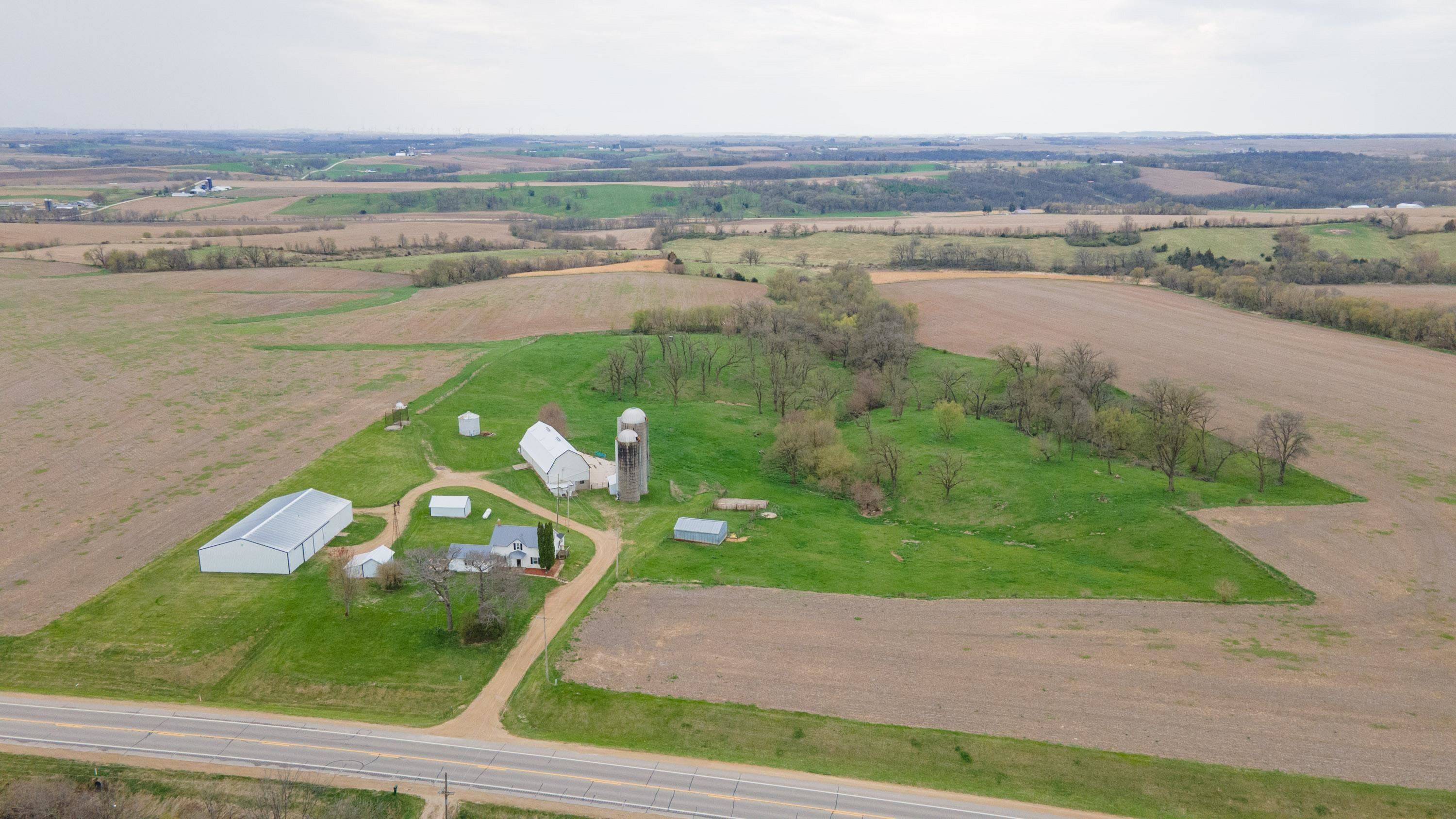 South Wayne, WI 53587,5463 State Hwy 11