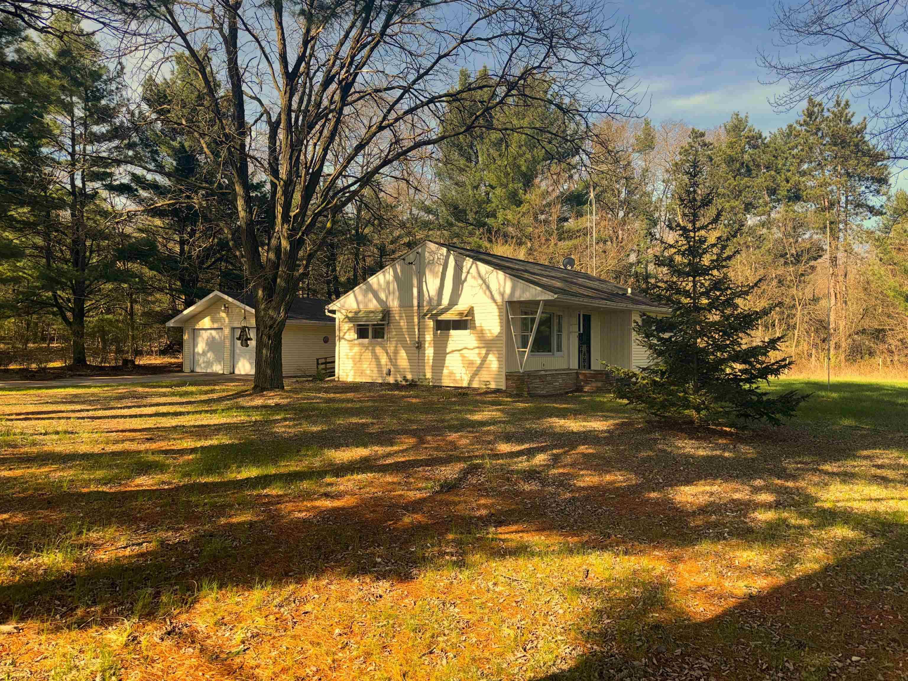 Redgranite, WI 54970,111 W Washington Avenue
