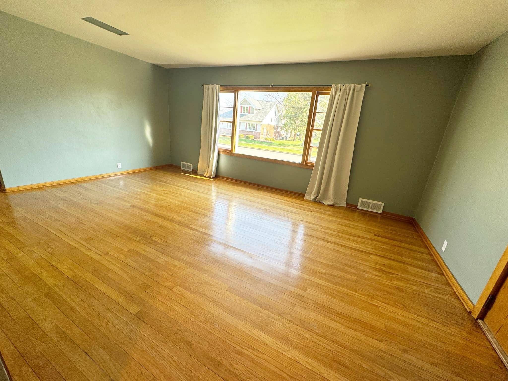 Randolph, WI 53956,233 Pierce Street