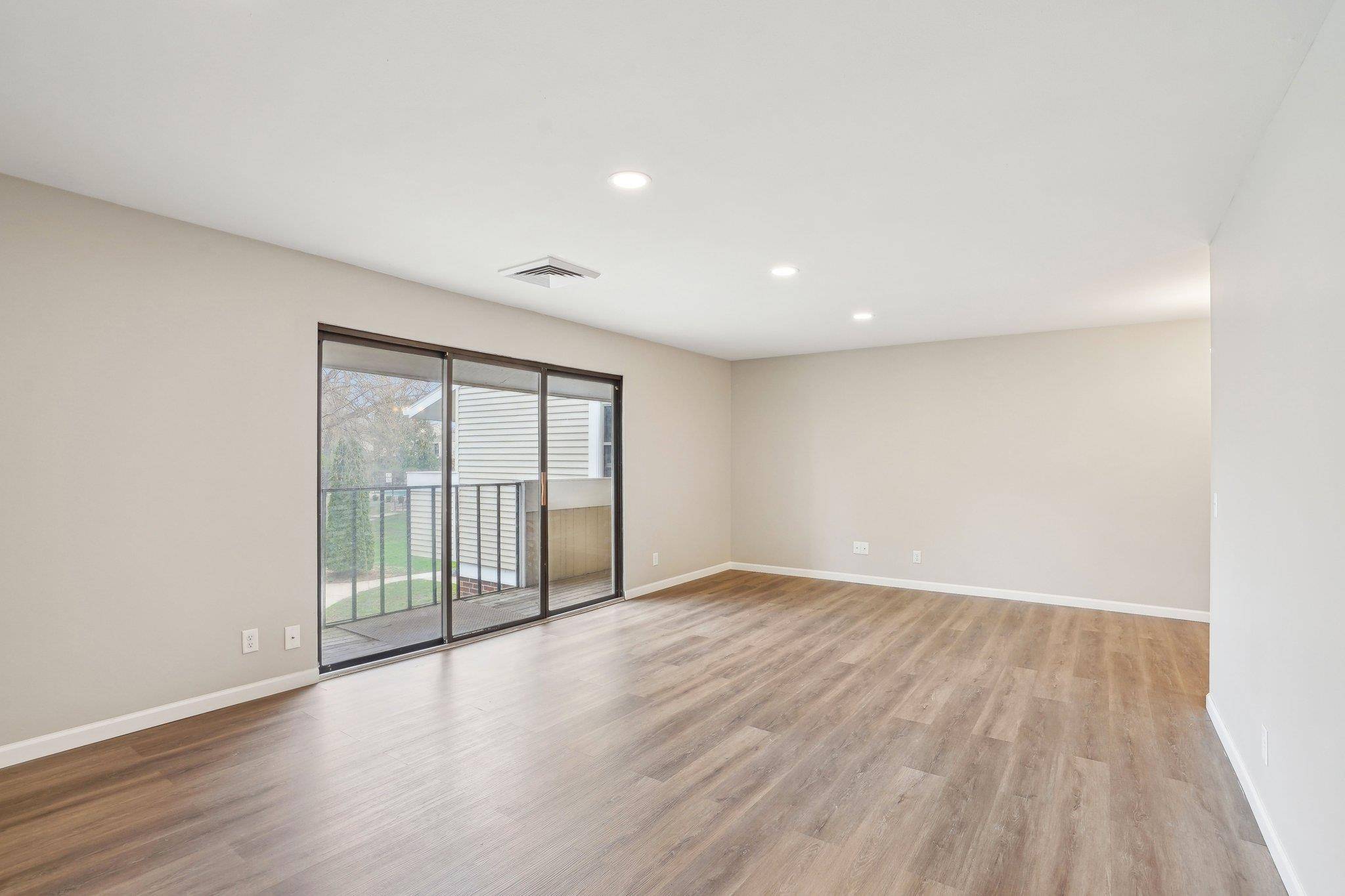 Middleton, WI 53562,5554 Century Avenue #3