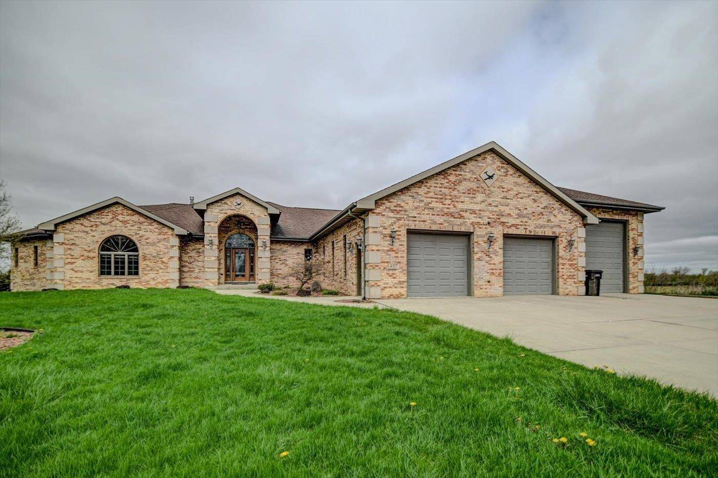 Brooklyn, WI 53521,457 Union Road