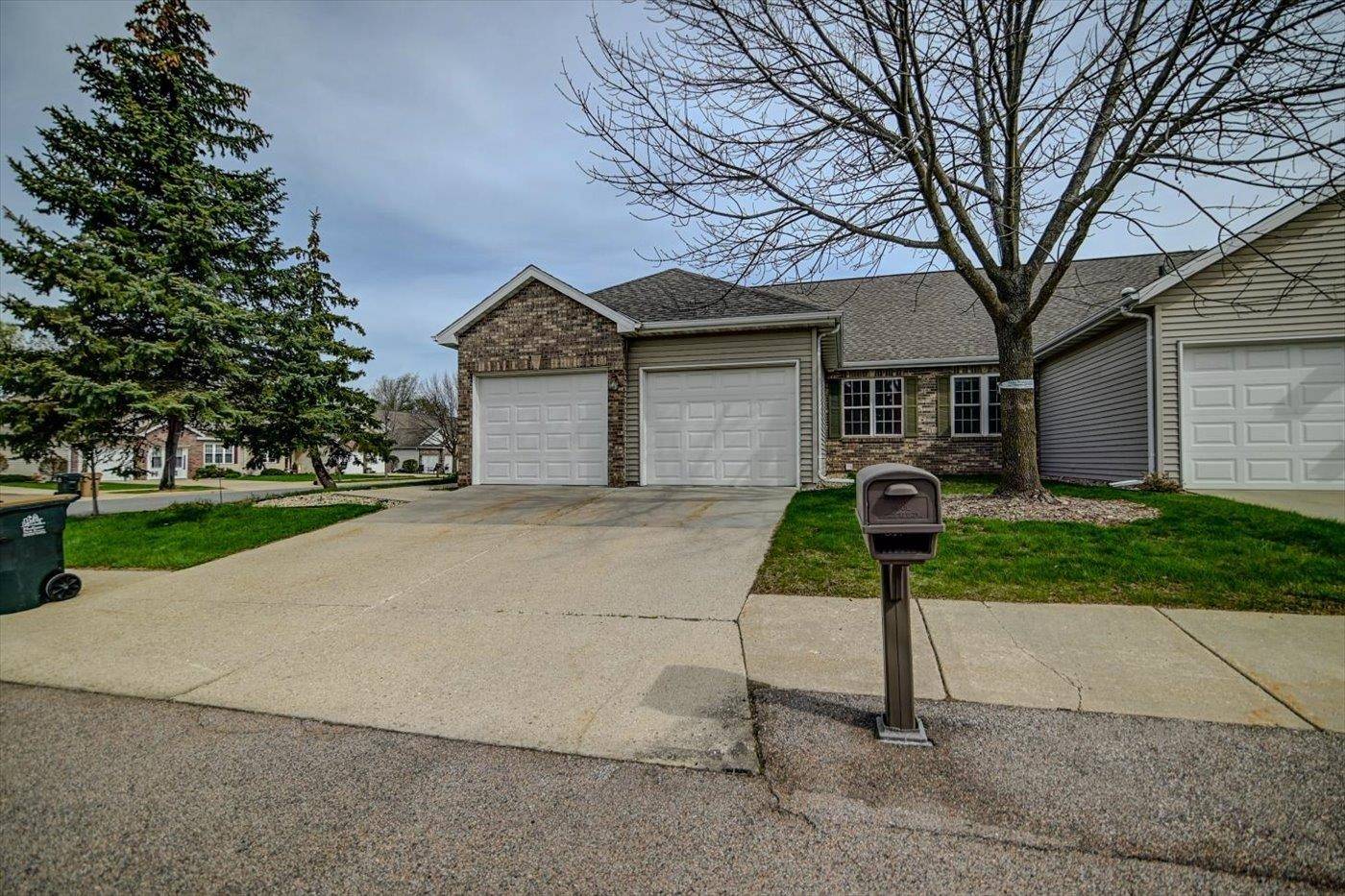 Madison, WI 53718,6302 Merritt Ridge